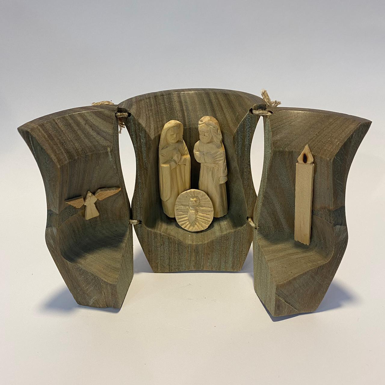 Tríptico de madera de la Sagrada Familia