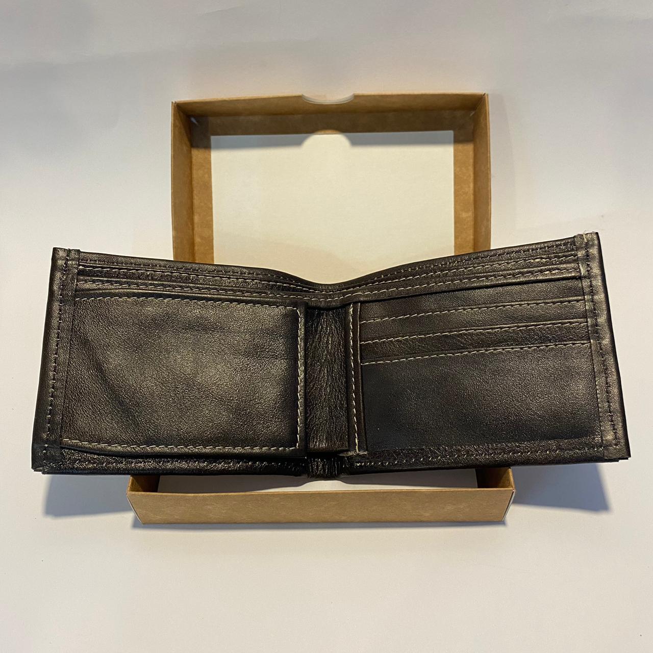 Billetera Negra de Cuero