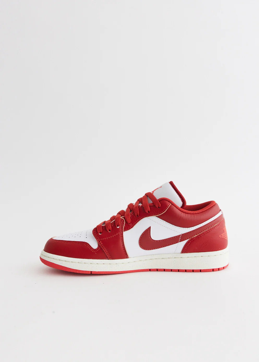 Jordan 1 Low dune red