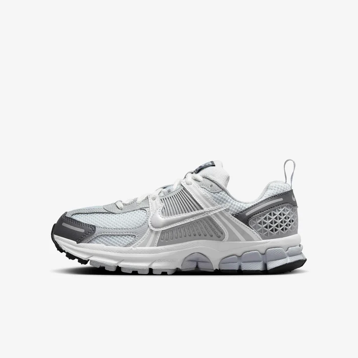 Nike Zoom Vomero 5 GREY