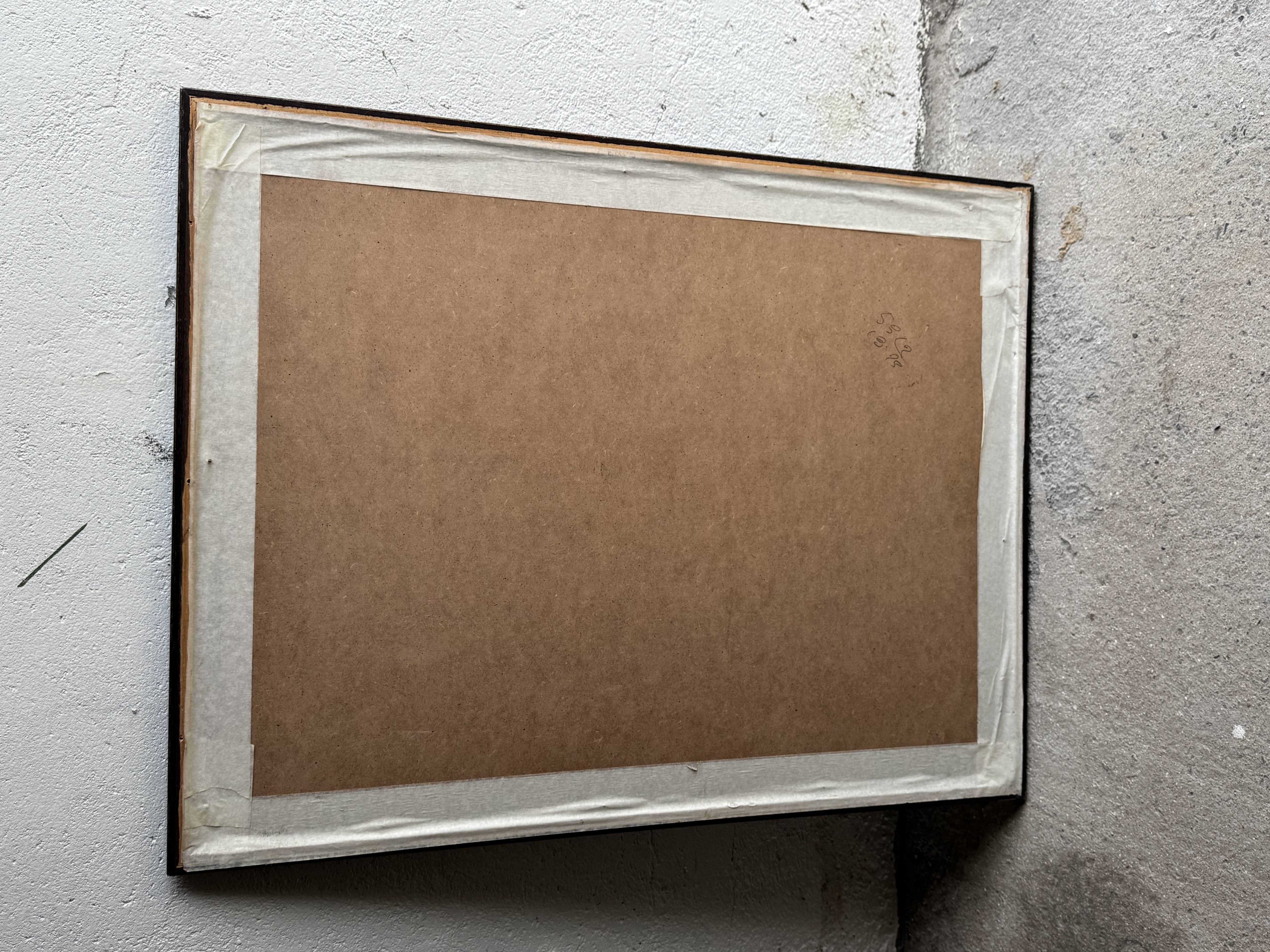 Dibujo al carboncillo de figura masculina 