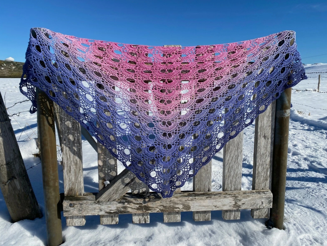 Gehäkeltes Dreieckstuch