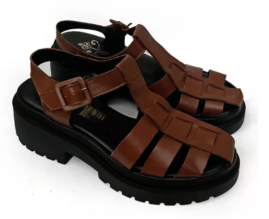 Sandálias de couro feminino