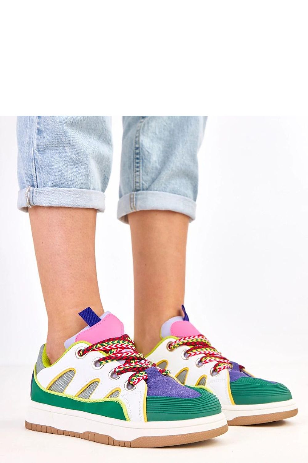Tênis colorido feminino