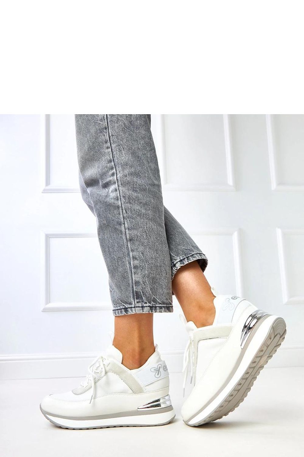 Tênis branco feminino