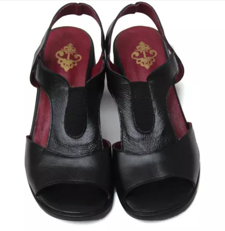 Sandálias femininas de couro preto