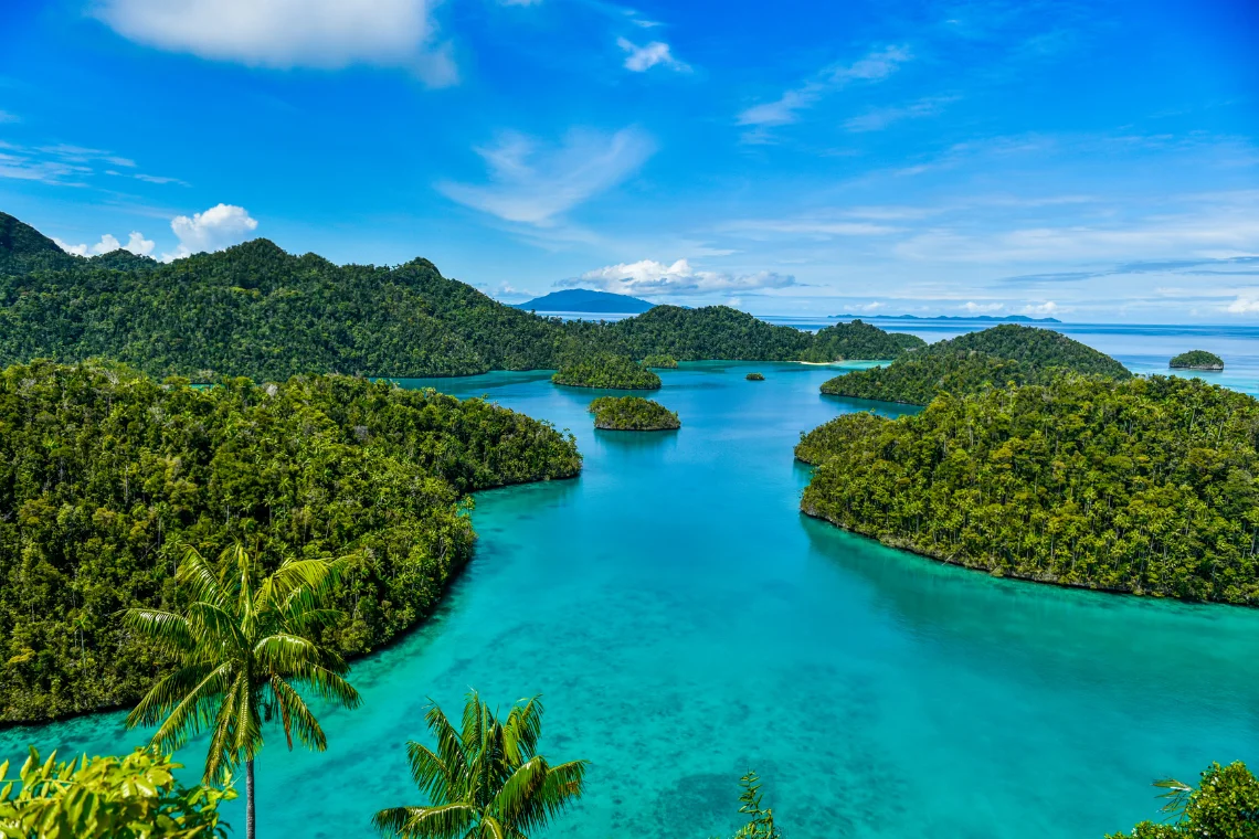 Raja Ampat Explorer 5H4M
