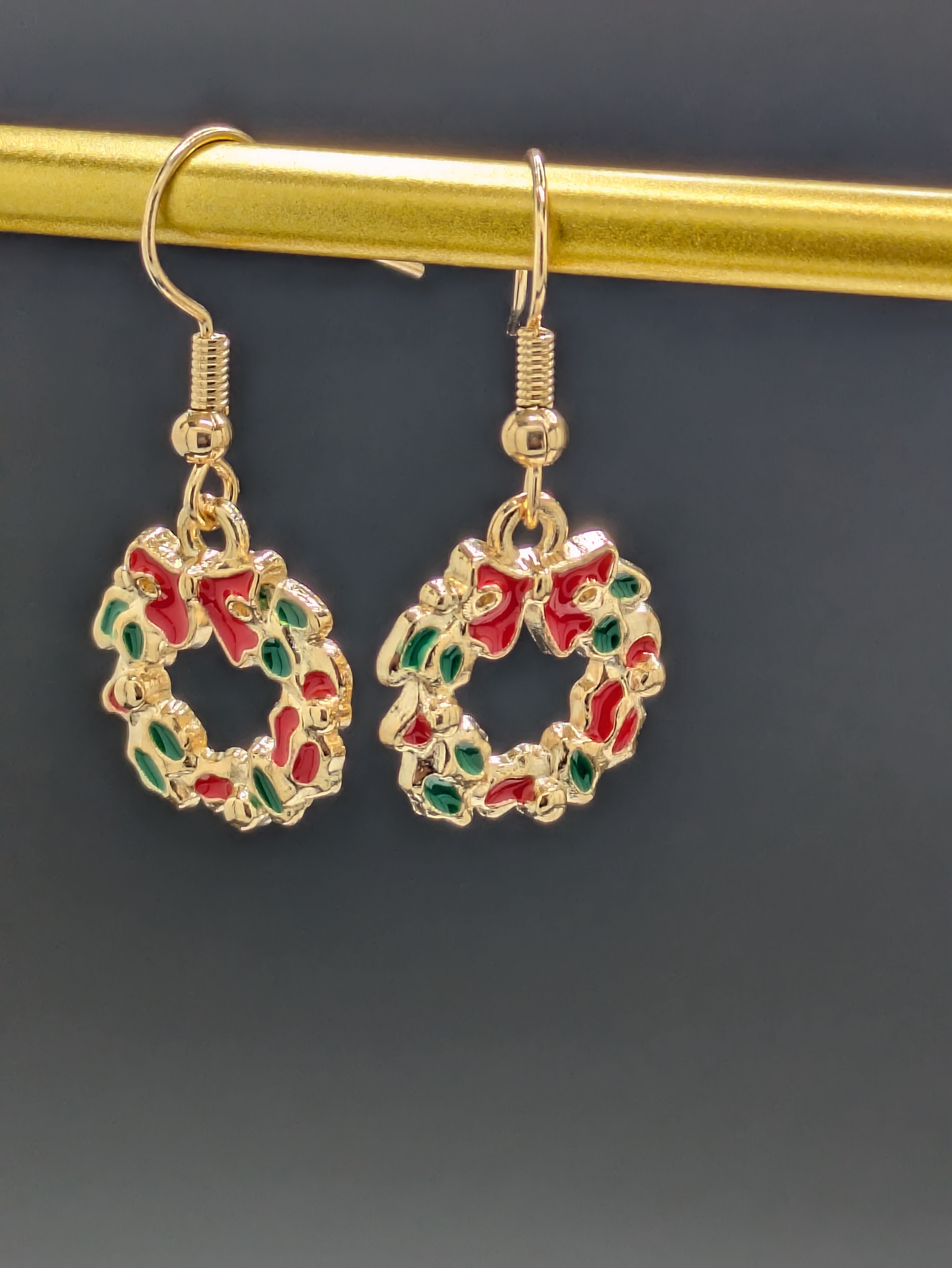 Festive Wreath Earrings