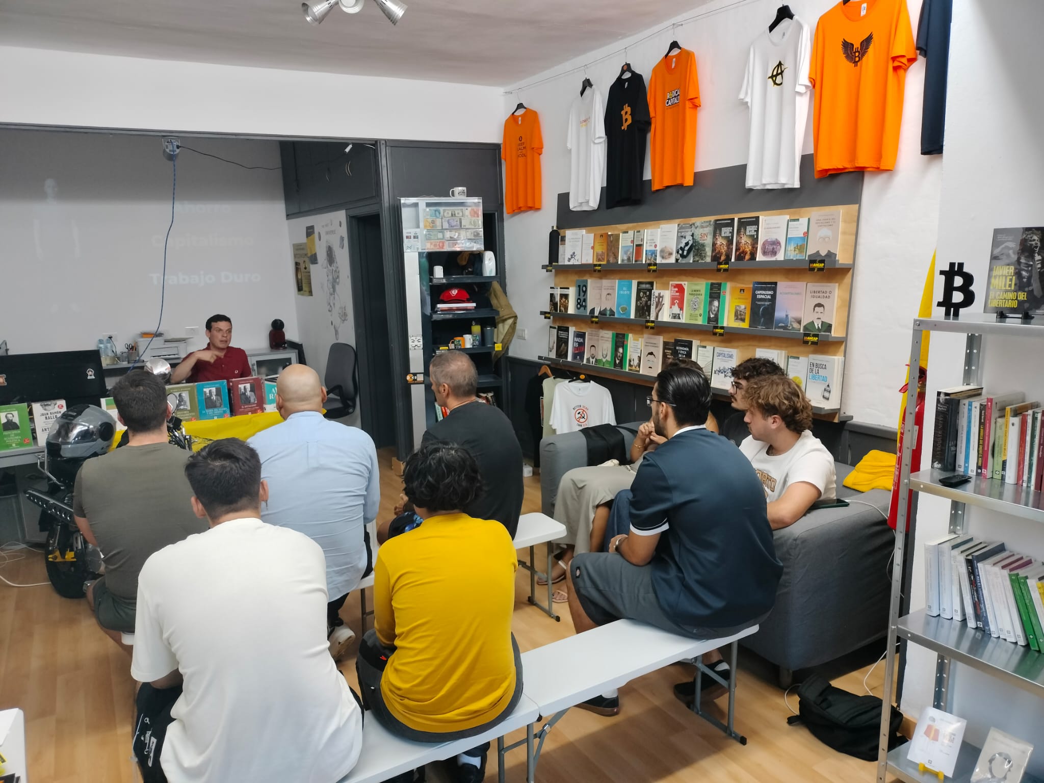 Dona para la organización de eventos libertarios