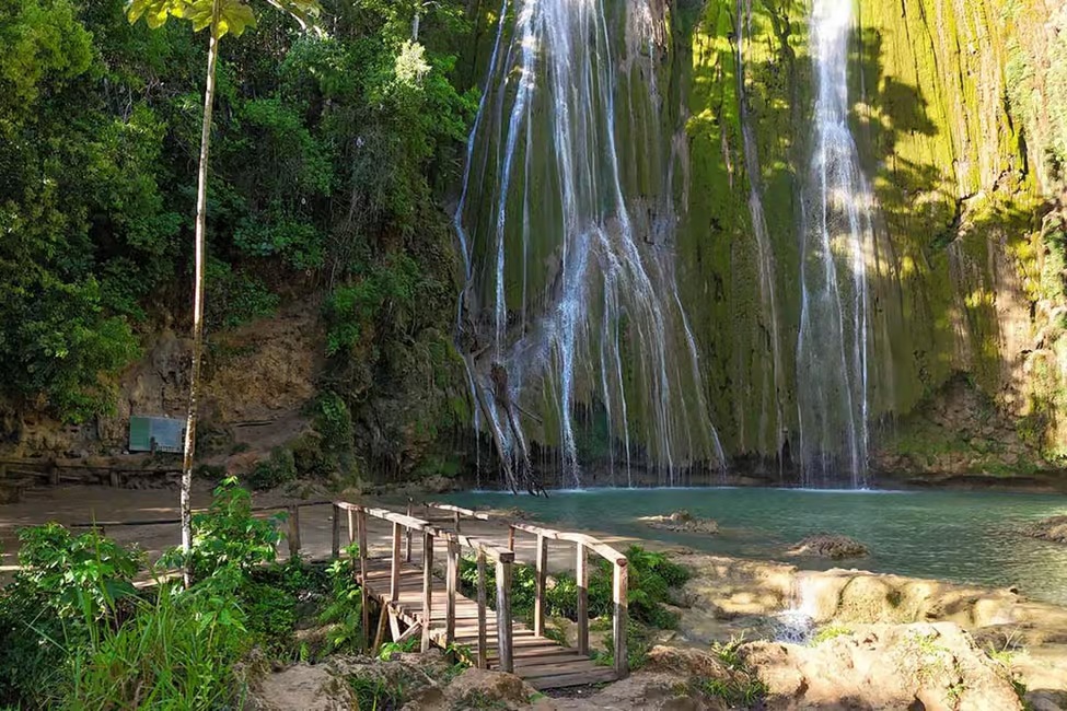 Samaná - Salto del Limón - Cayo Levantado