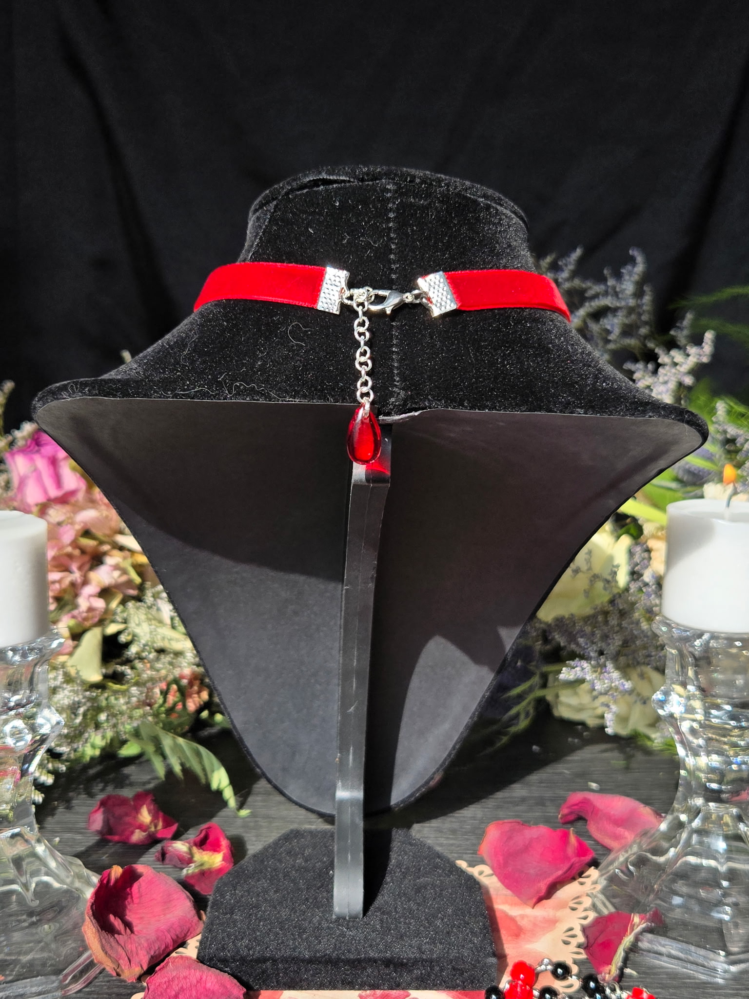 Carmela Velvet Choker 