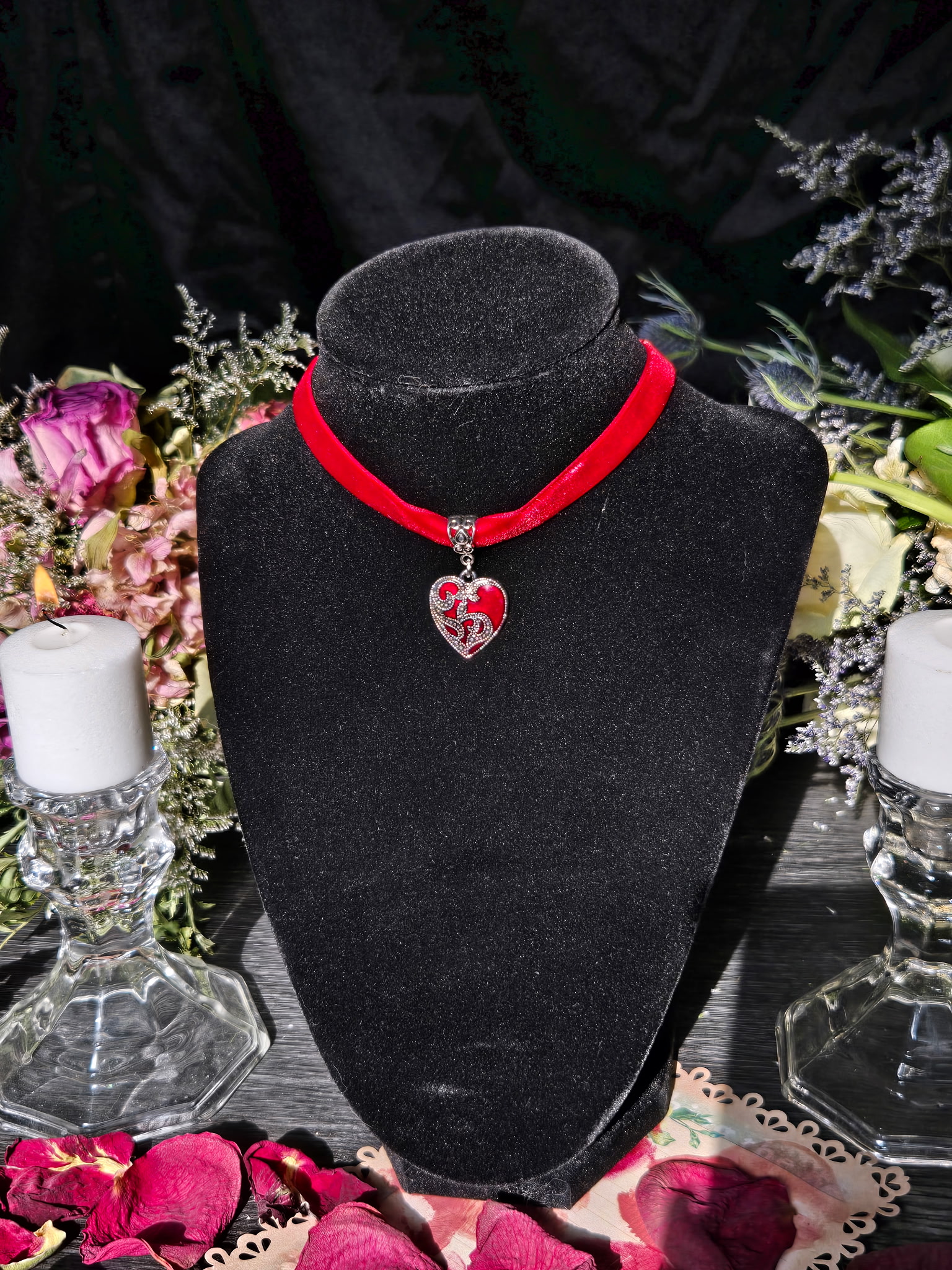 Carmela Velvet Choker 