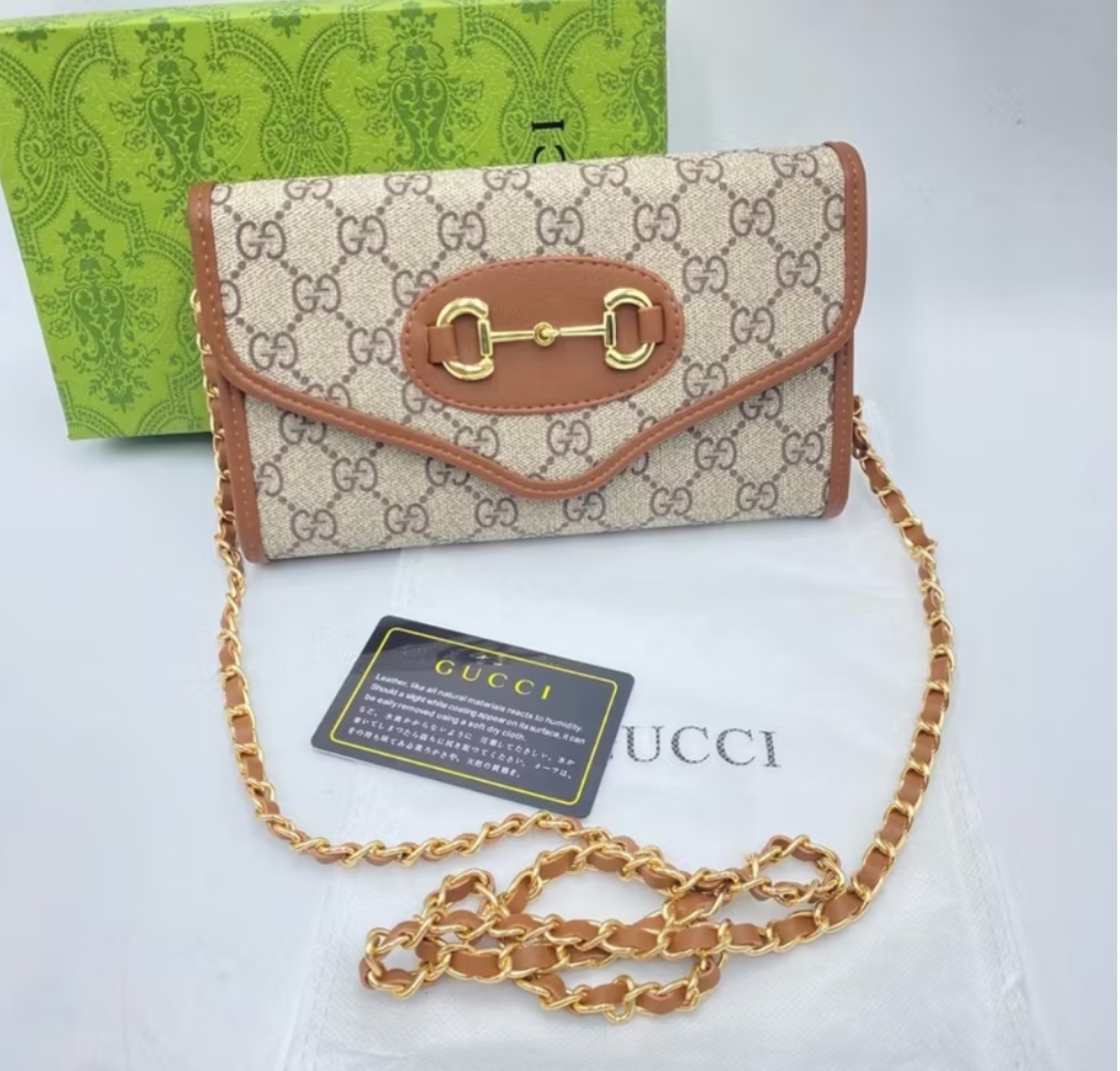 Gucci GG Supreme Chain Wallet
