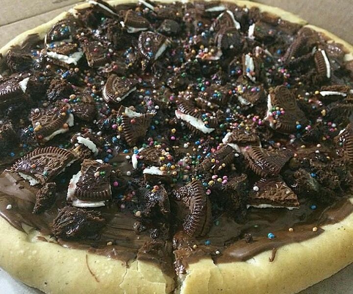 Pizza Nutella com óreo 26cm