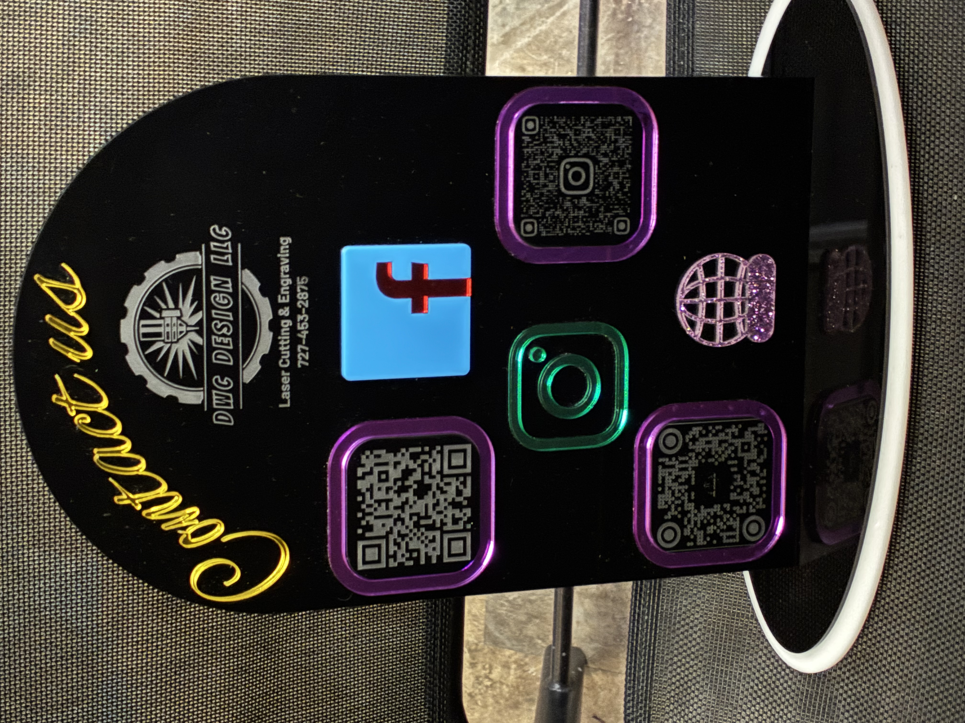 Custom Business Contact Display