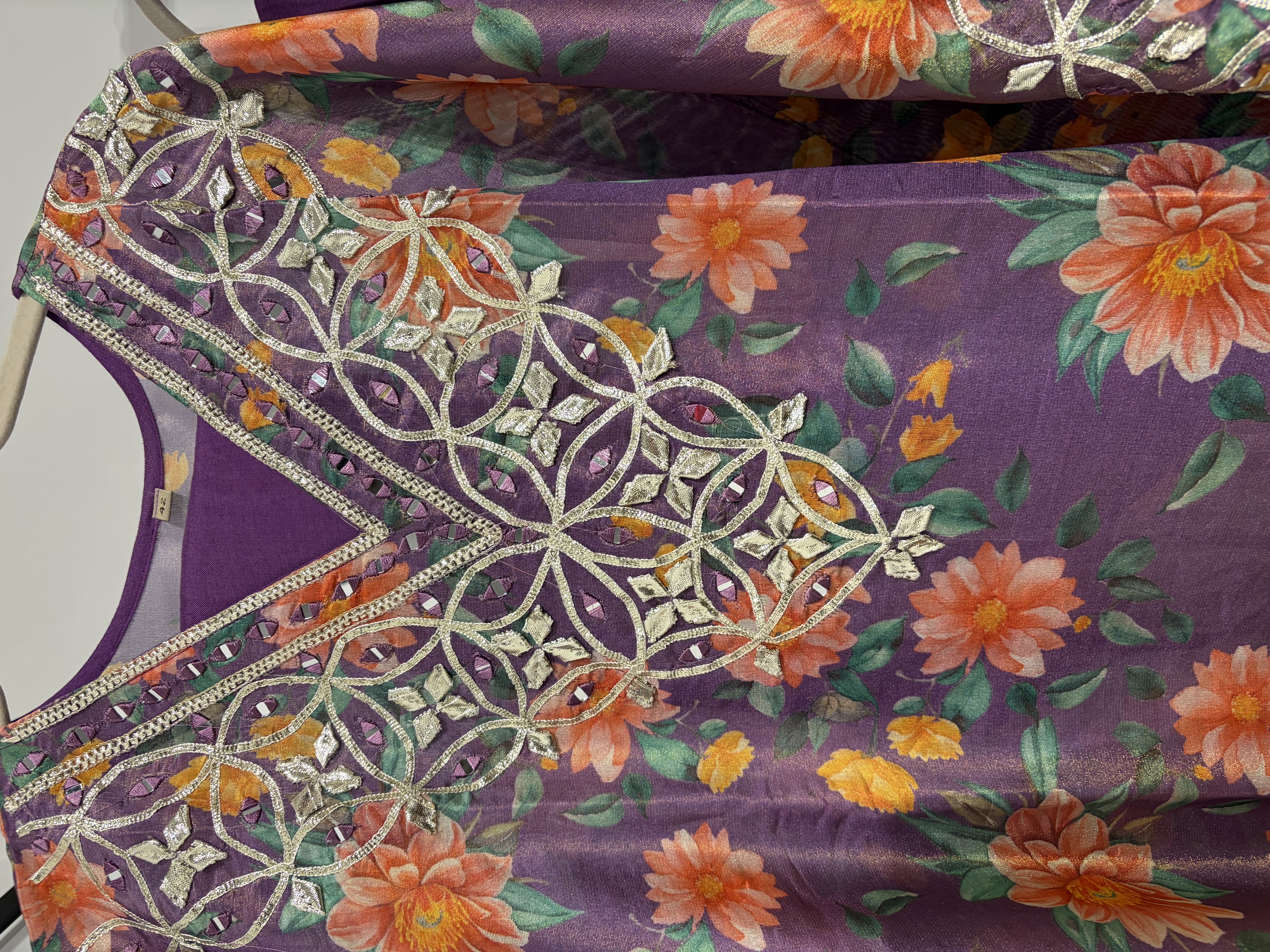 Kaftan Shimmer Tissue