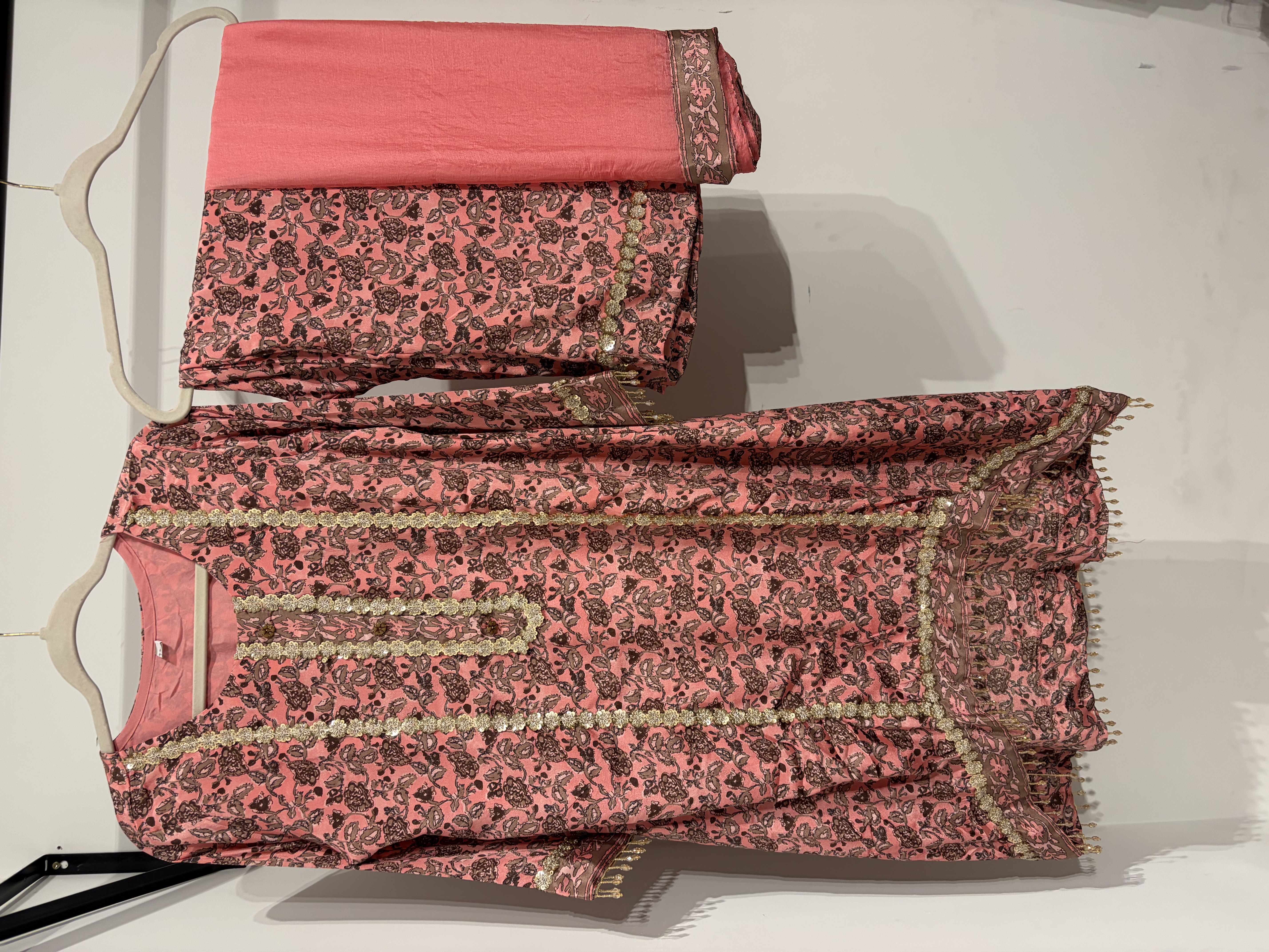 Pure Crepe Hi-Lo 3 Piece