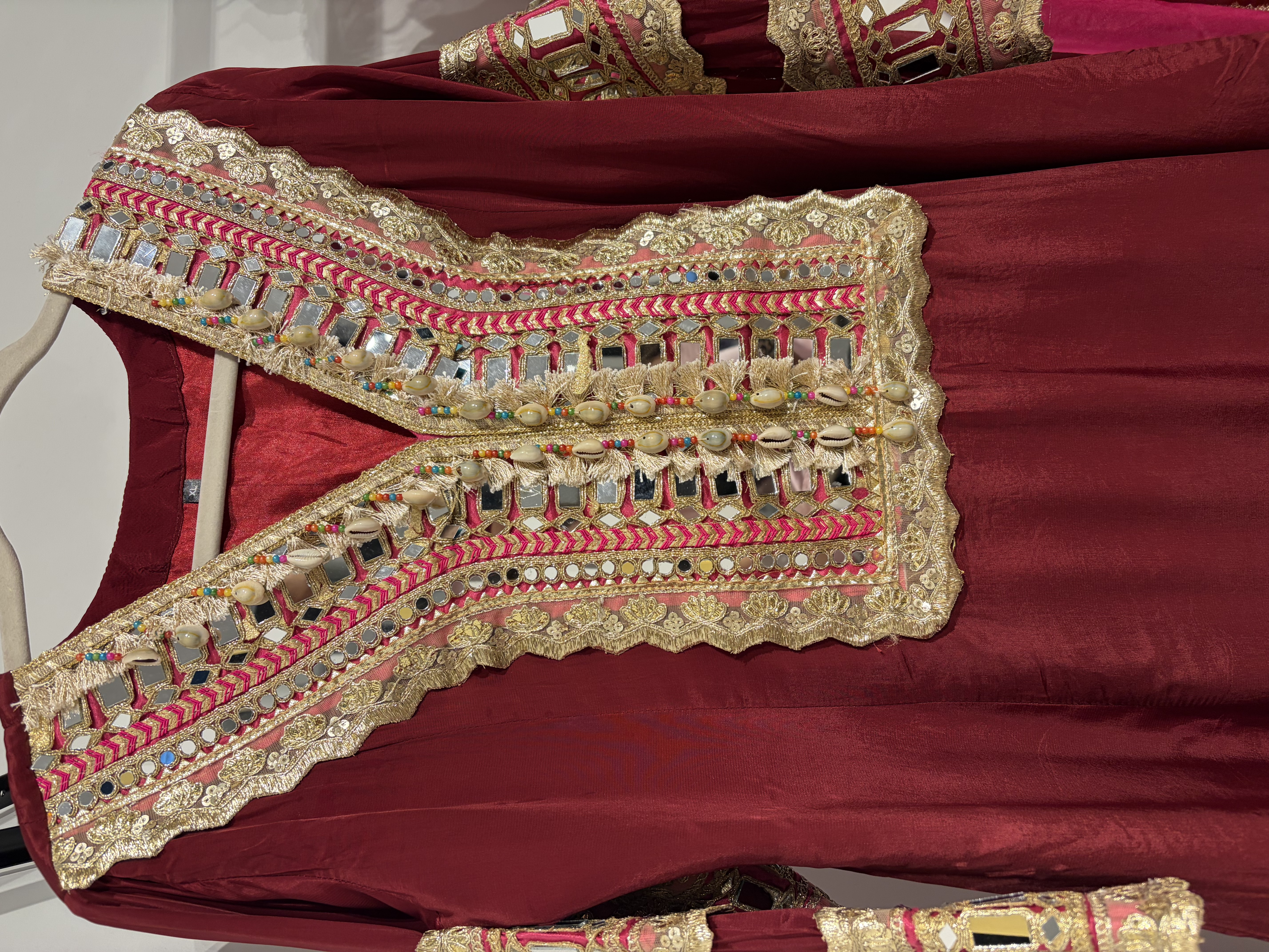 Raya- Mirror maroon short four piece