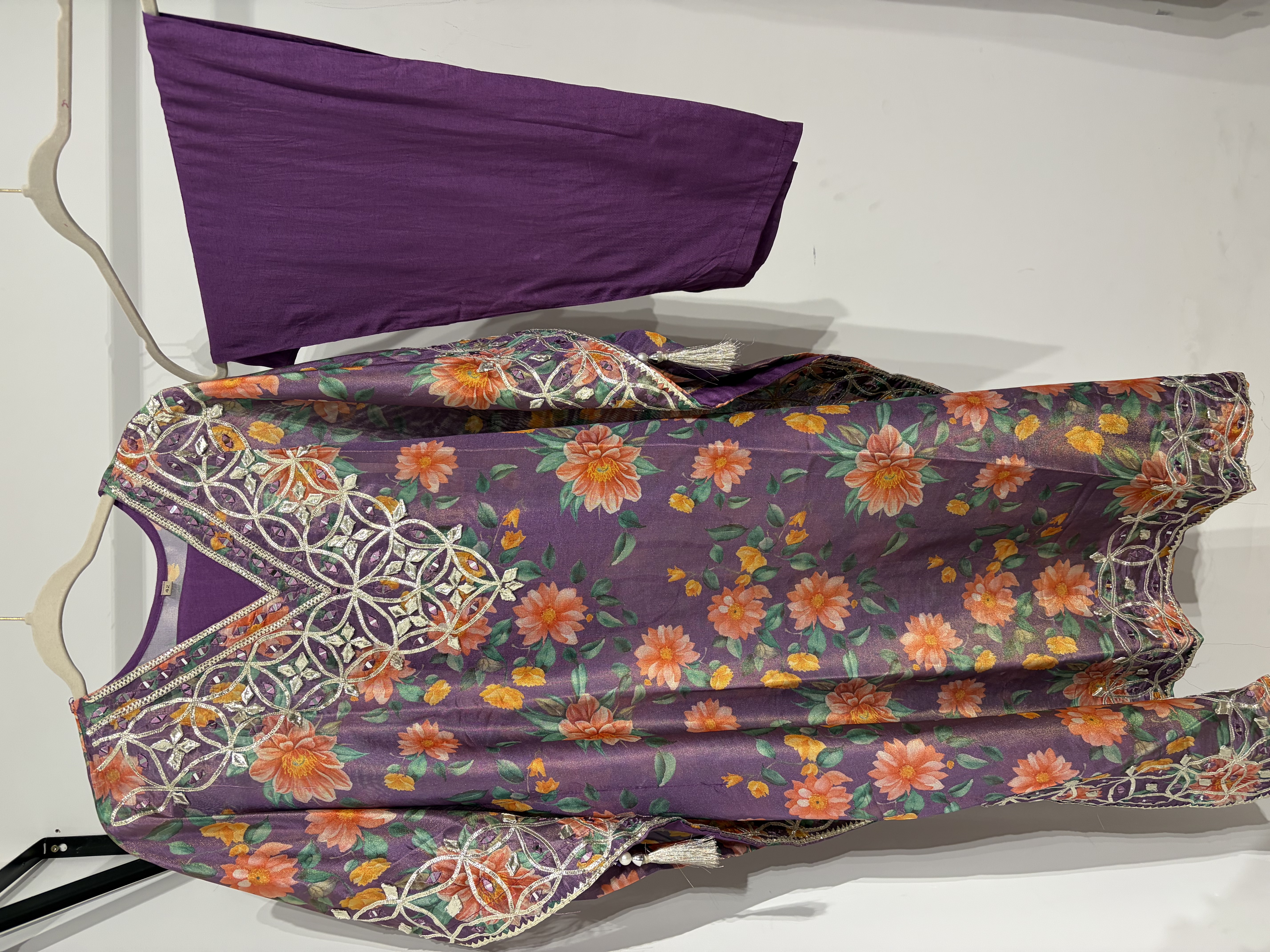 Kaftan Shimmer Tissue