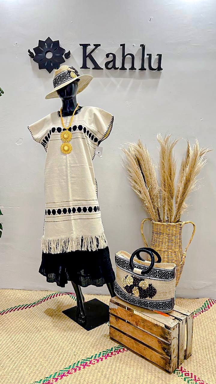 HUIPIL TRADICIONAL DE MITLA