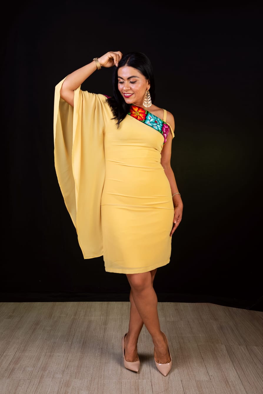 VESTIDO ISTMEÑO UNA MANGA