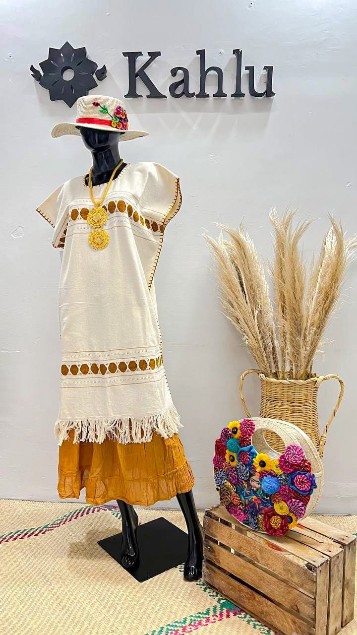 HUIPIL TRADICIONAL DE MITLA