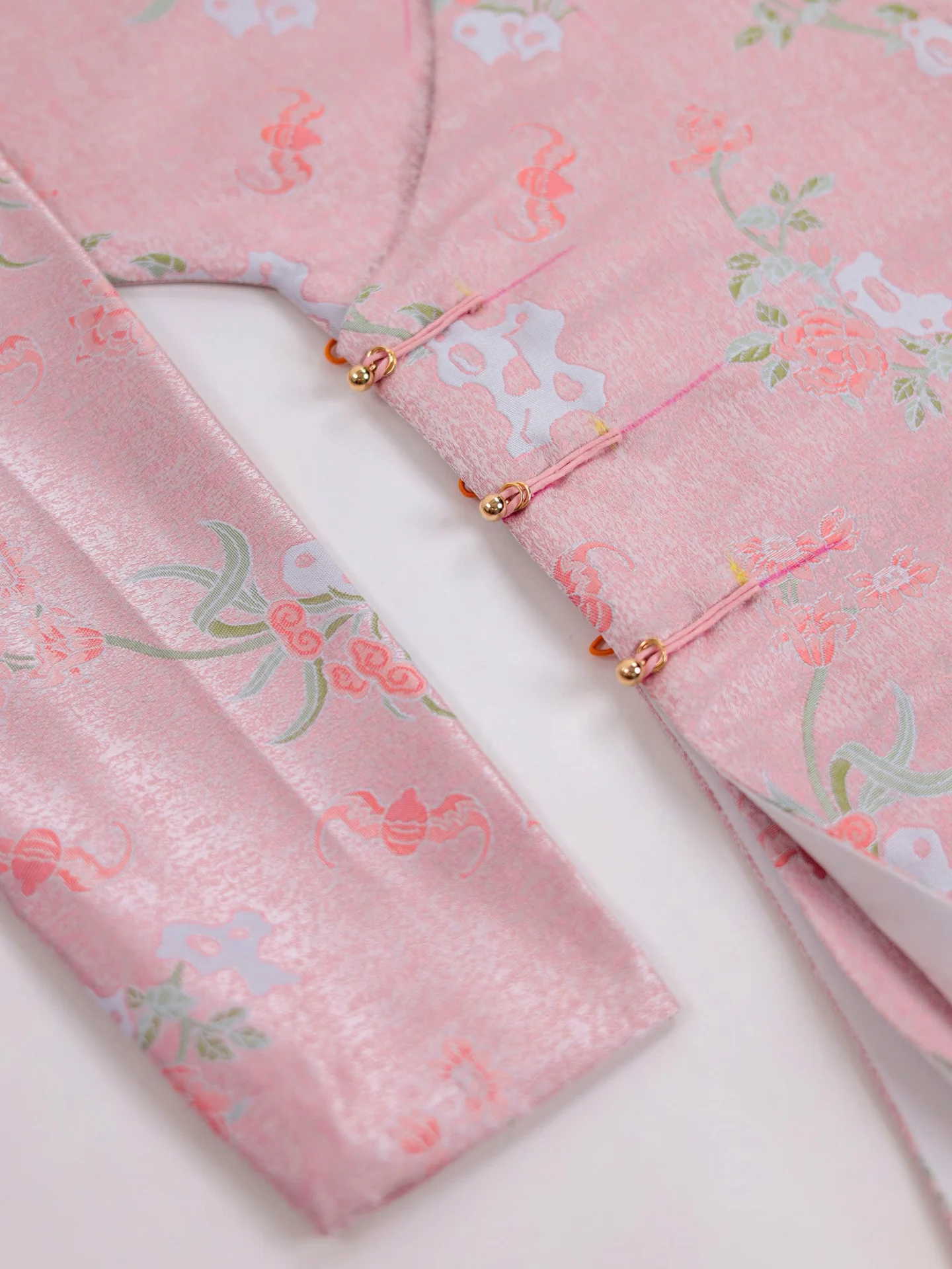 Áo dài ngũ thân Gấm Mẫu Đơn