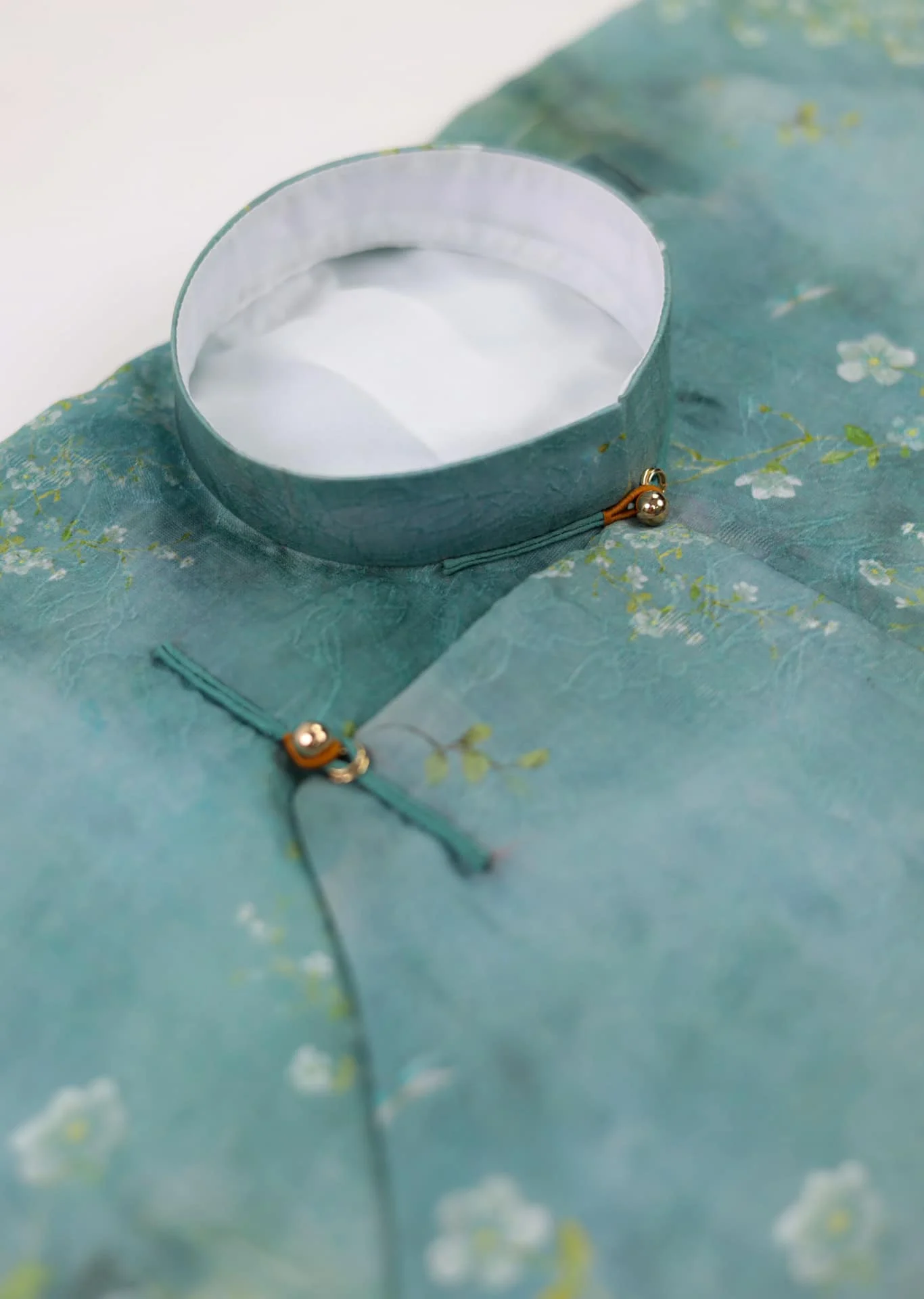 Áo dài ngũ thân Ramie