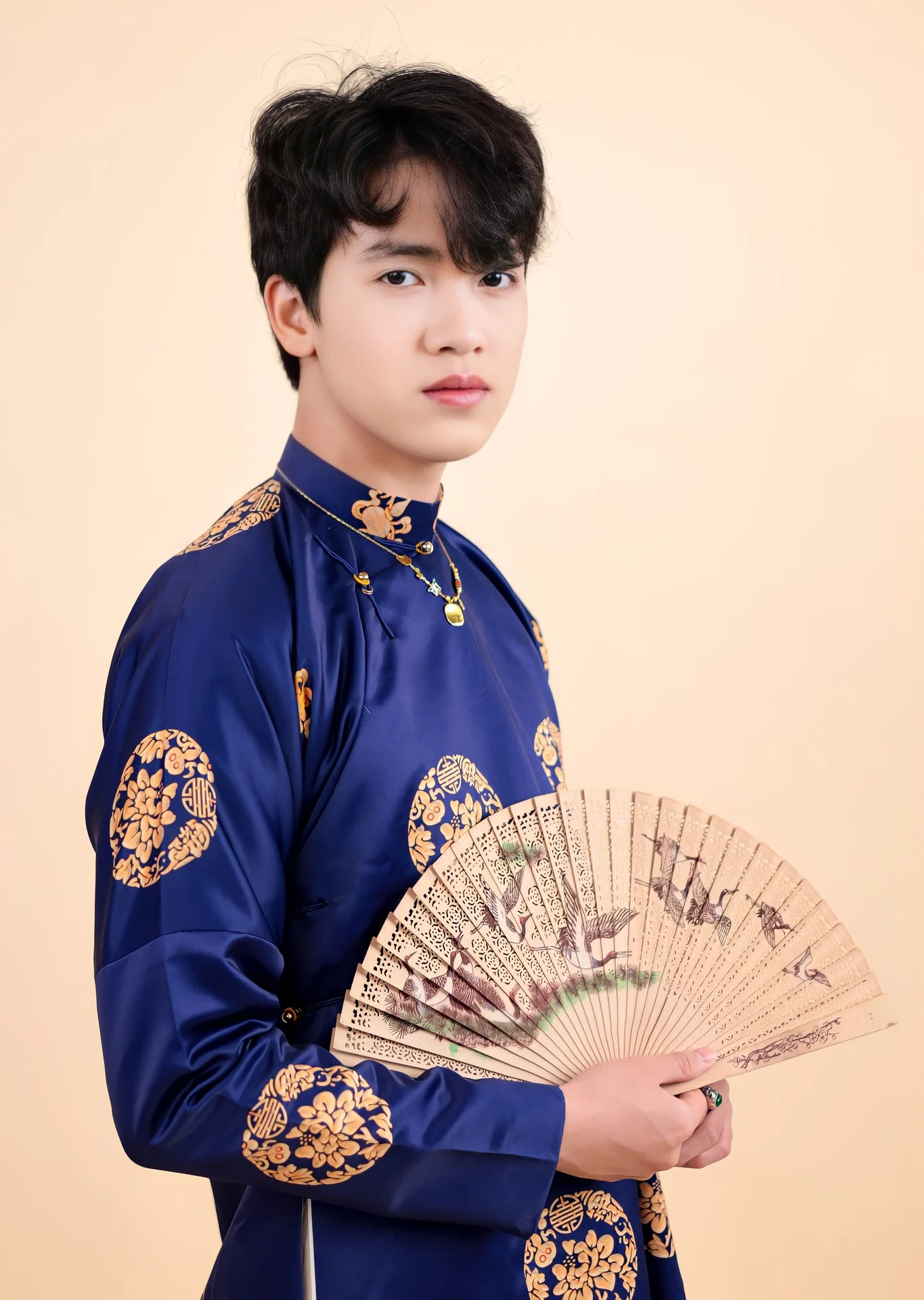 Áo dài ngũ thân Thọ Sen