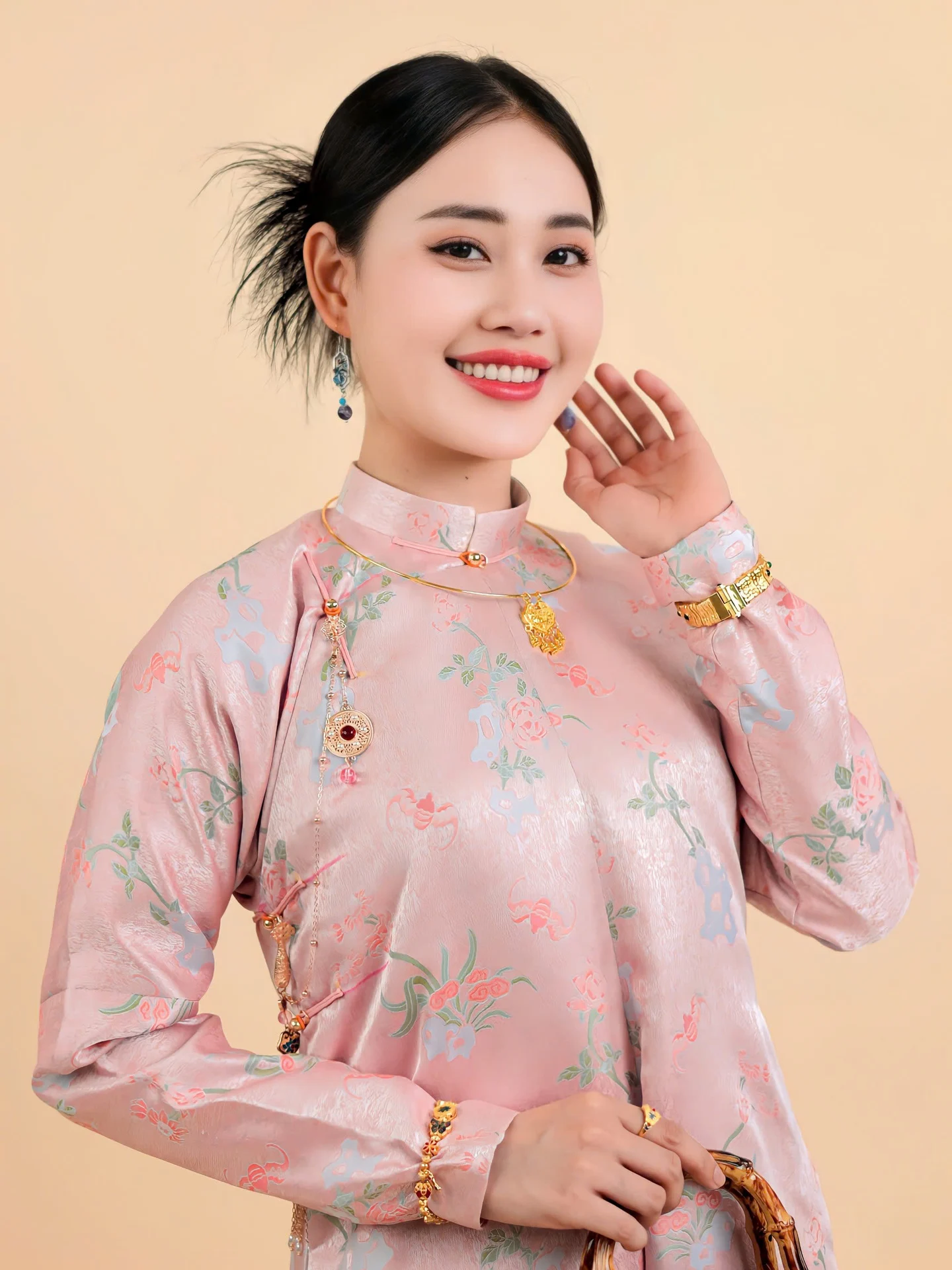 Áo dài ngũ thân Gấm Mẫu Đơn