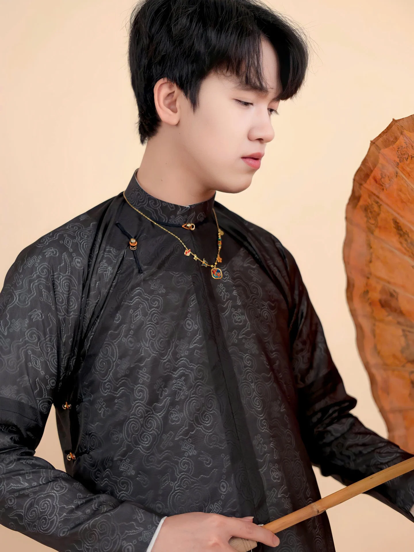 Áo dài ngũ thân Vân Mây