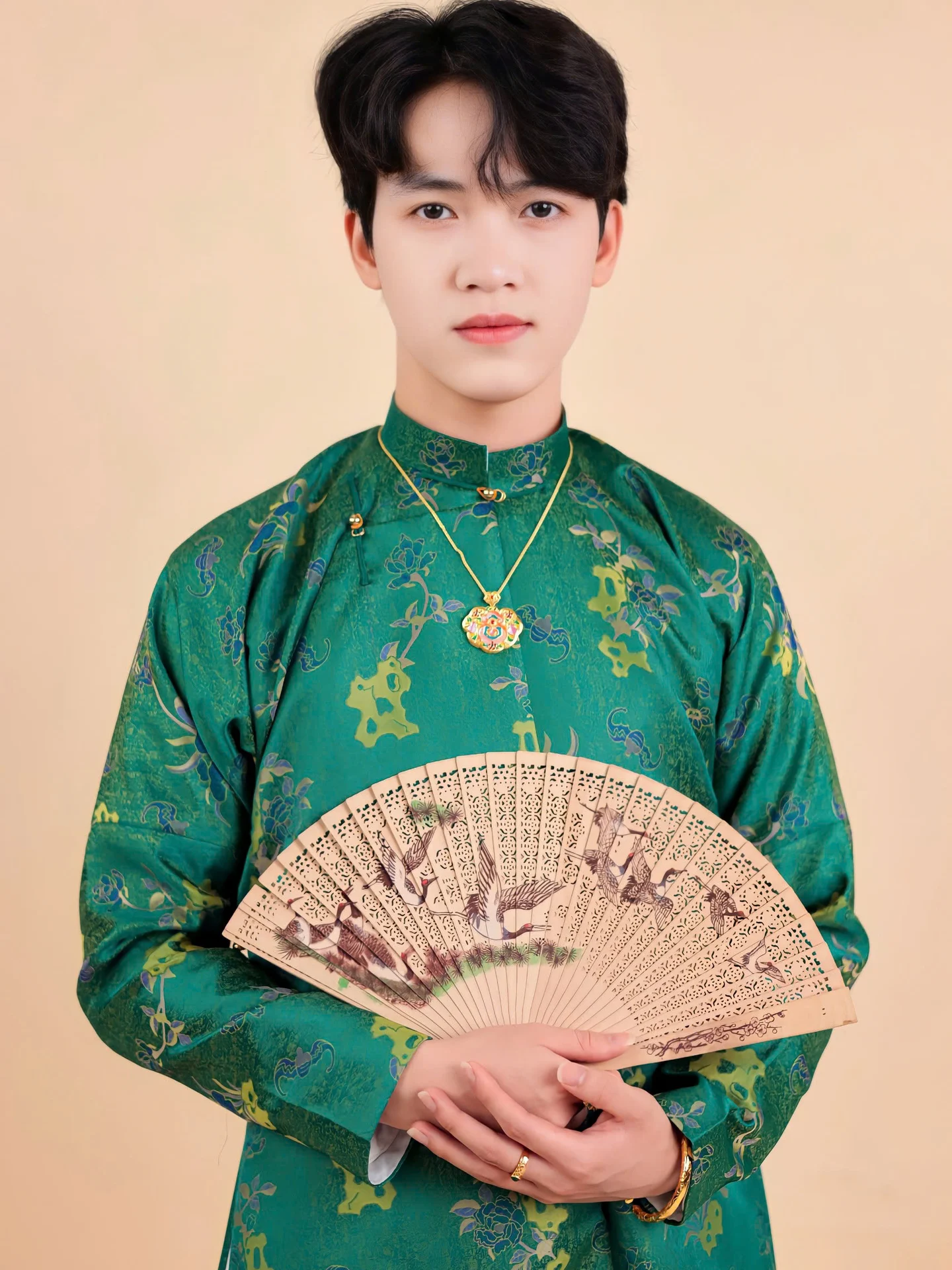 Áo dài ngũ thân Gấm Mẫu Đơn