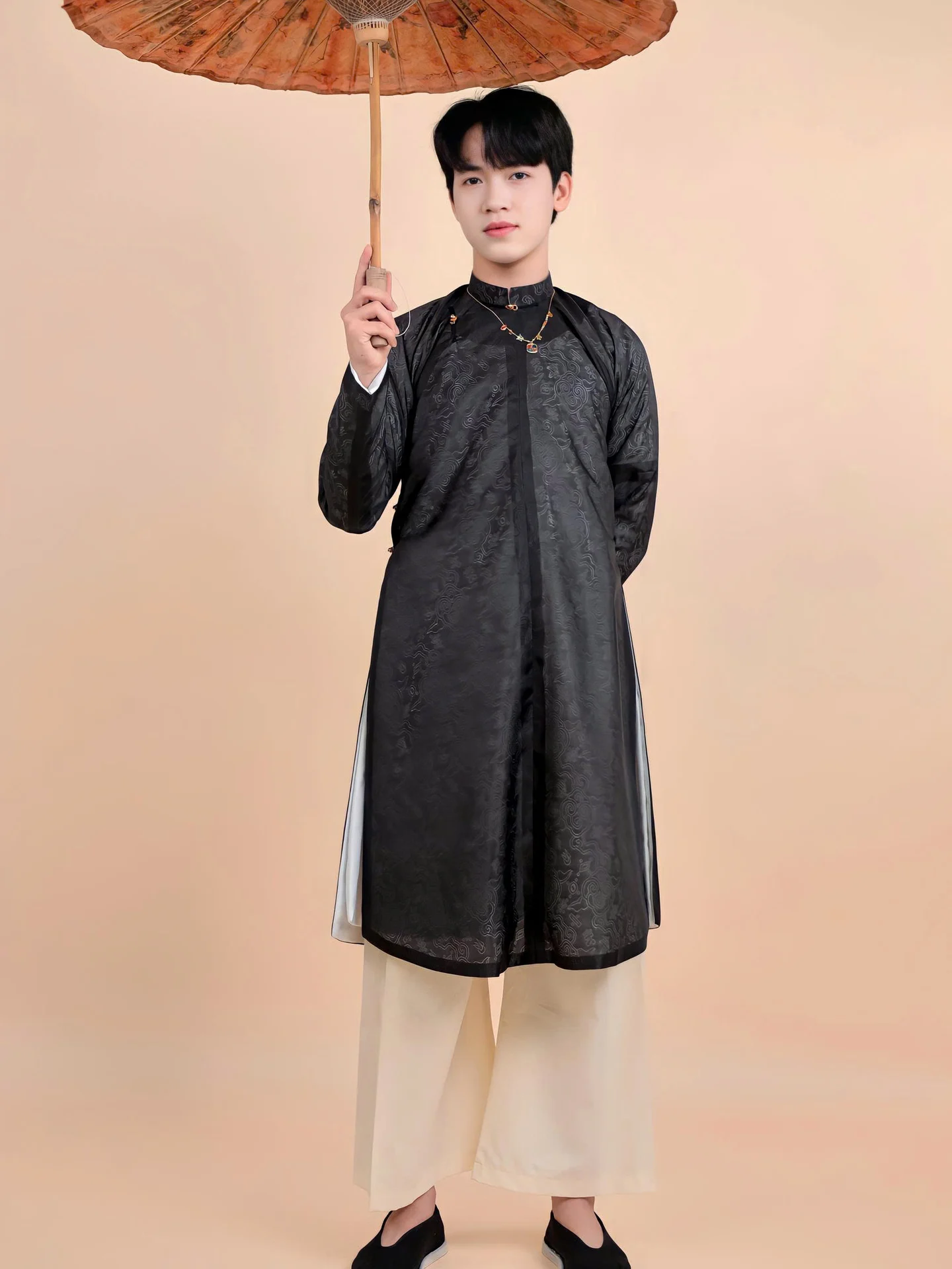 Áo dài ngũ thân Vân Mây