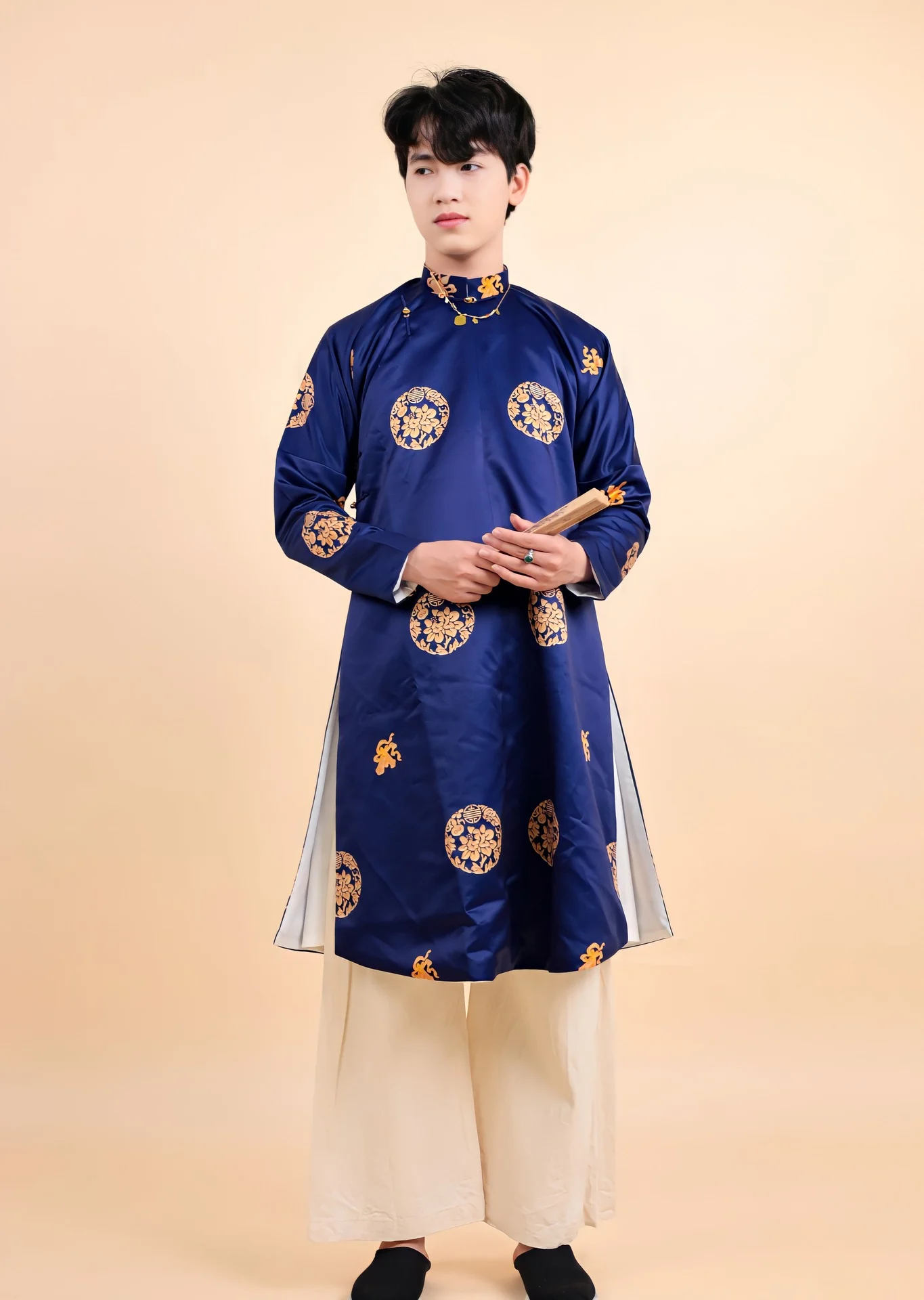 Áo dài ngũ thân Thọ Sen