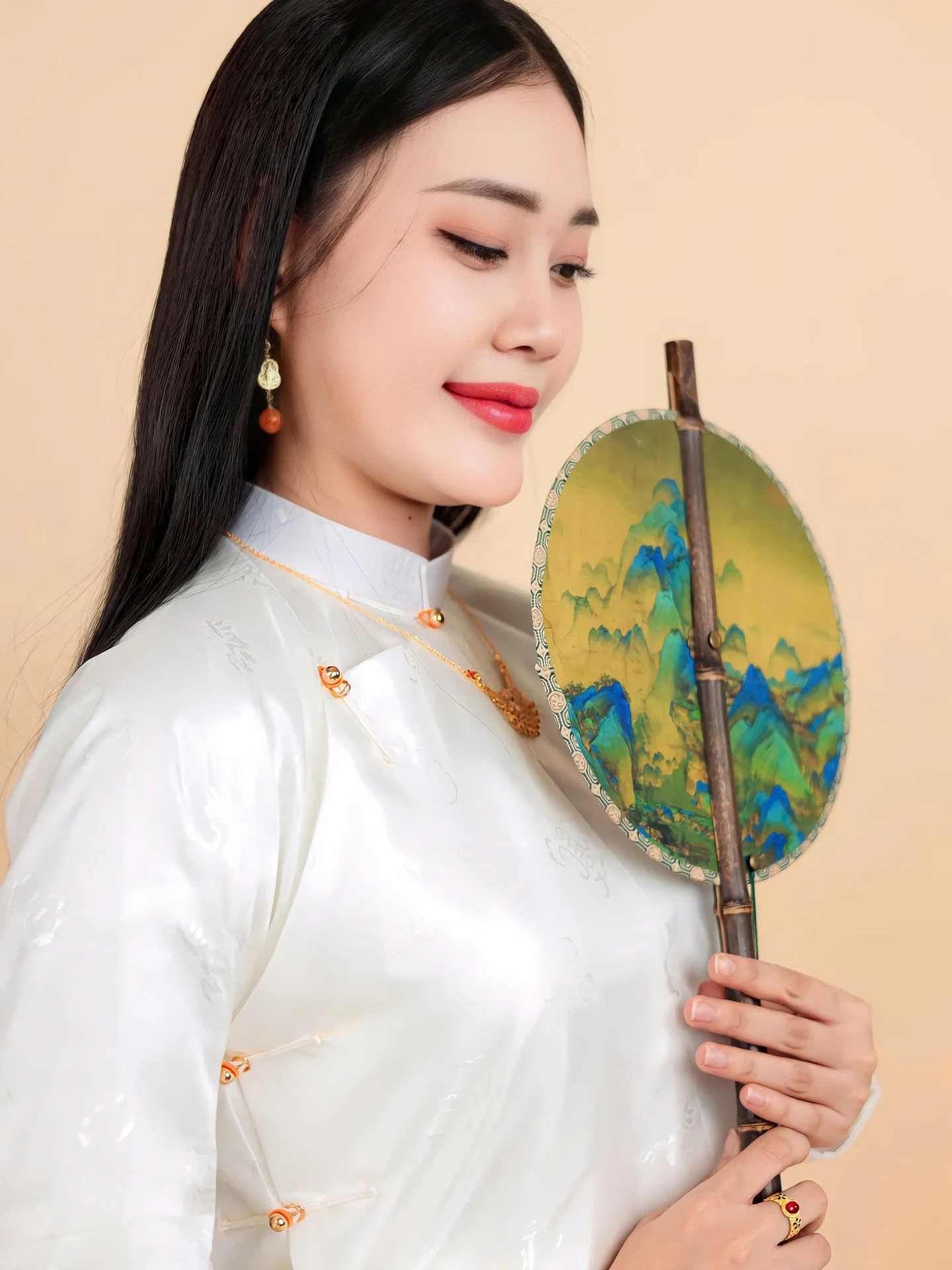 Áo dài ngũ thân Jami