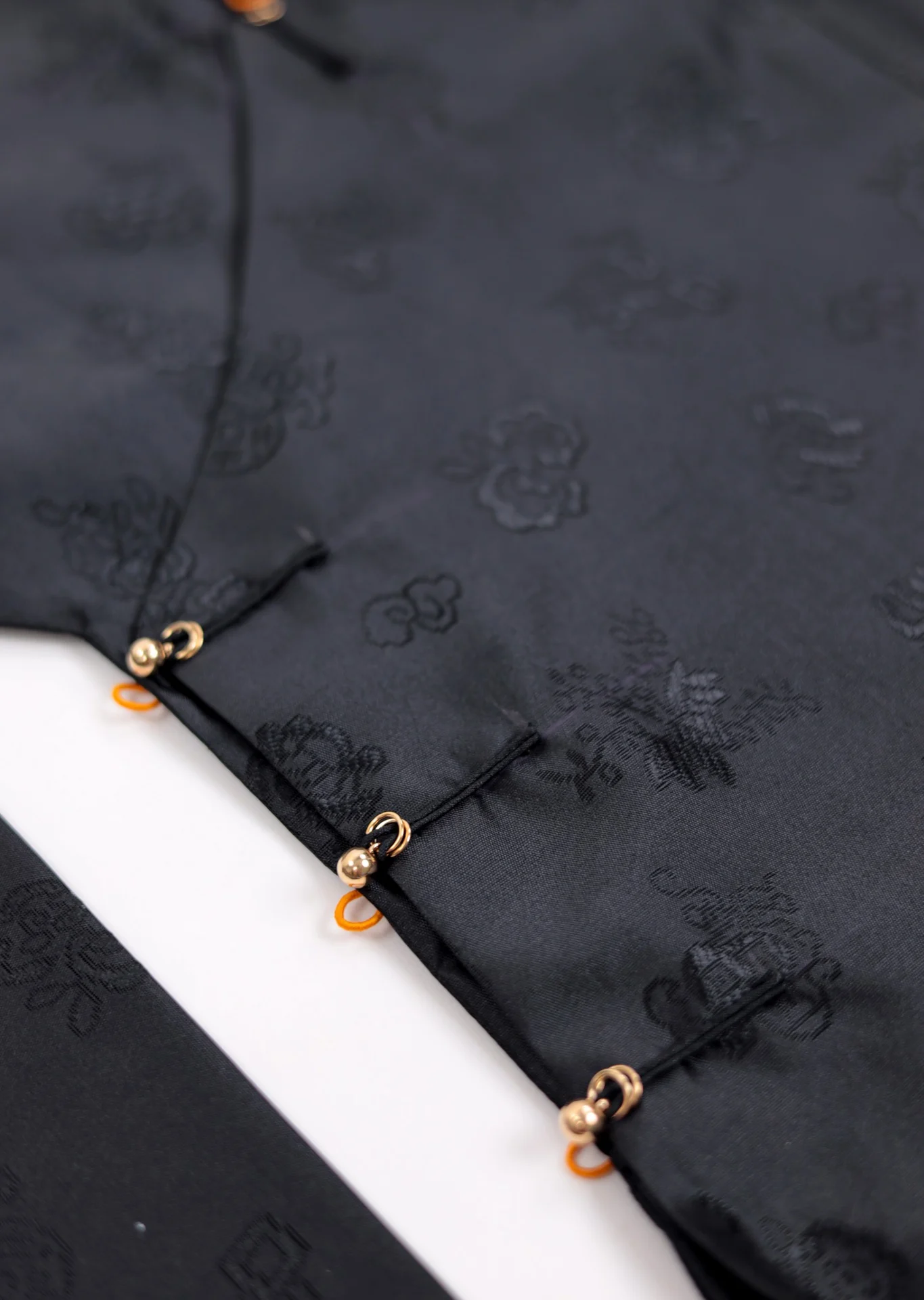 Áo dài ngũ thân Jami