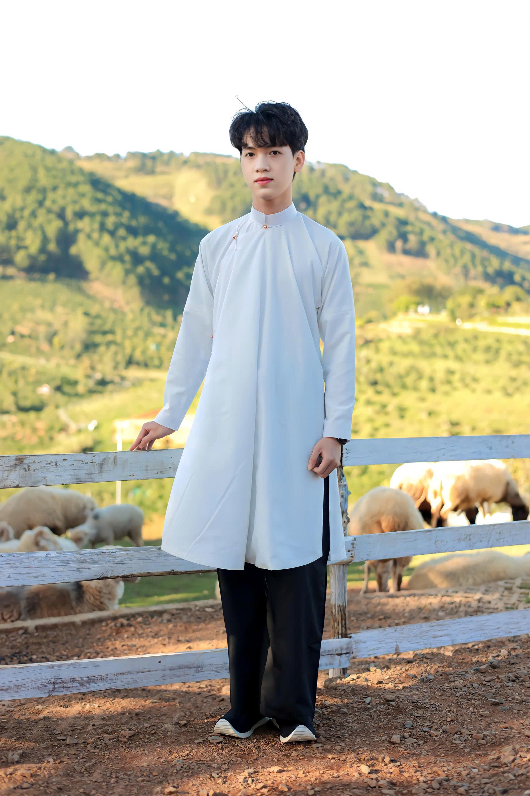 Áo dài Ngũ thân Lót Cổ Đứng