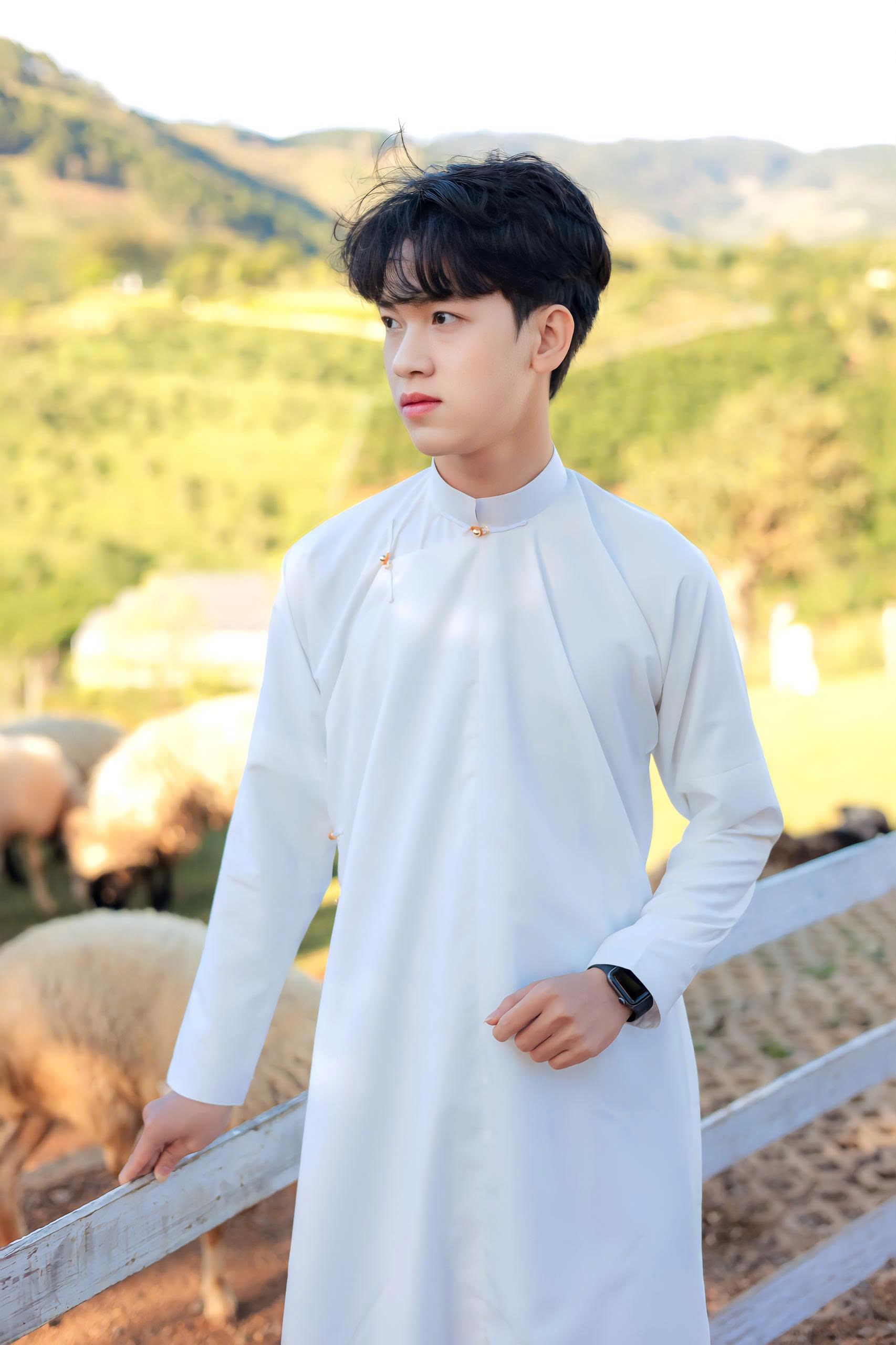 Áo dài Ngũ thân Lót Cổ Đứng