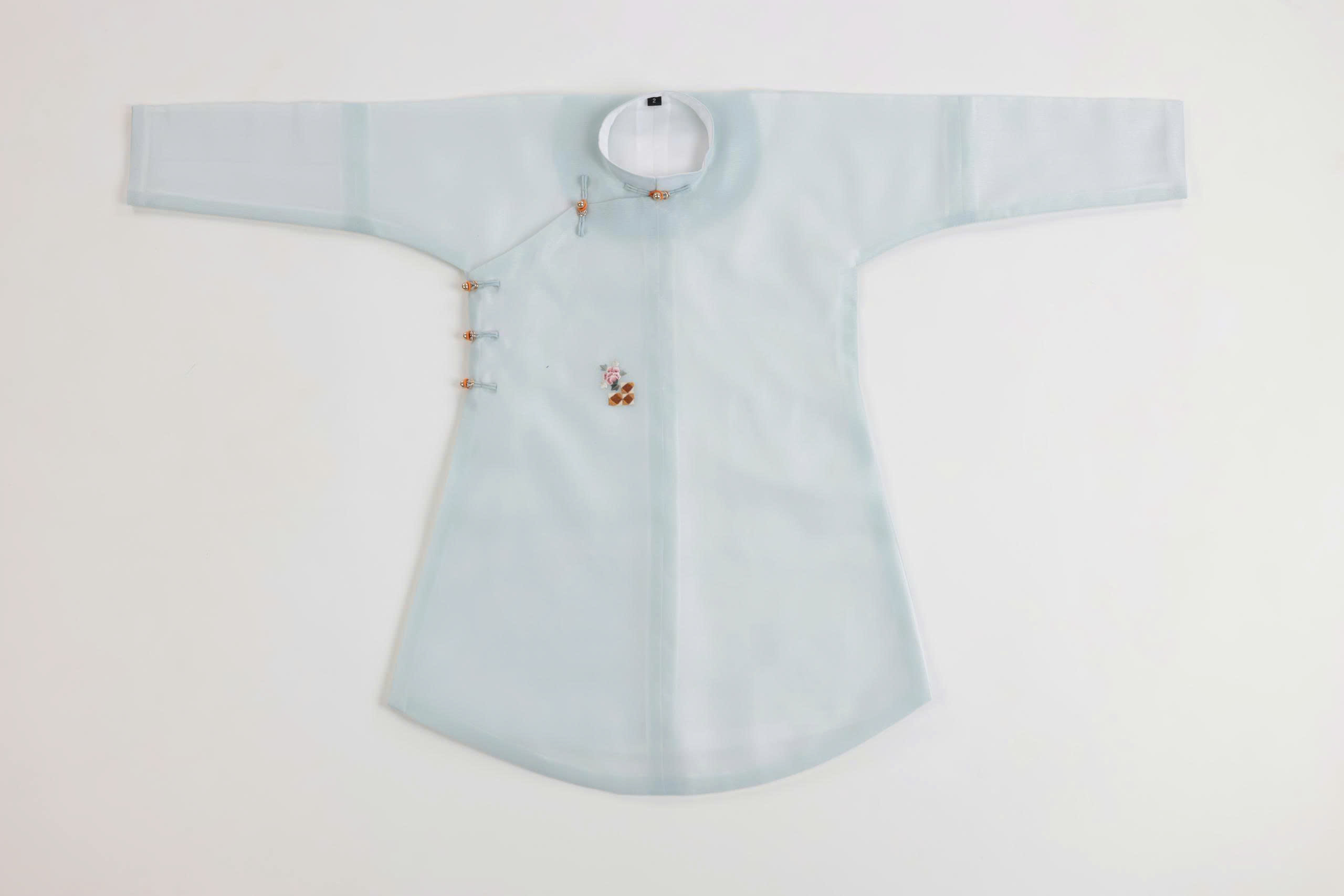 Hoa Nhỏ Thêu, Cán