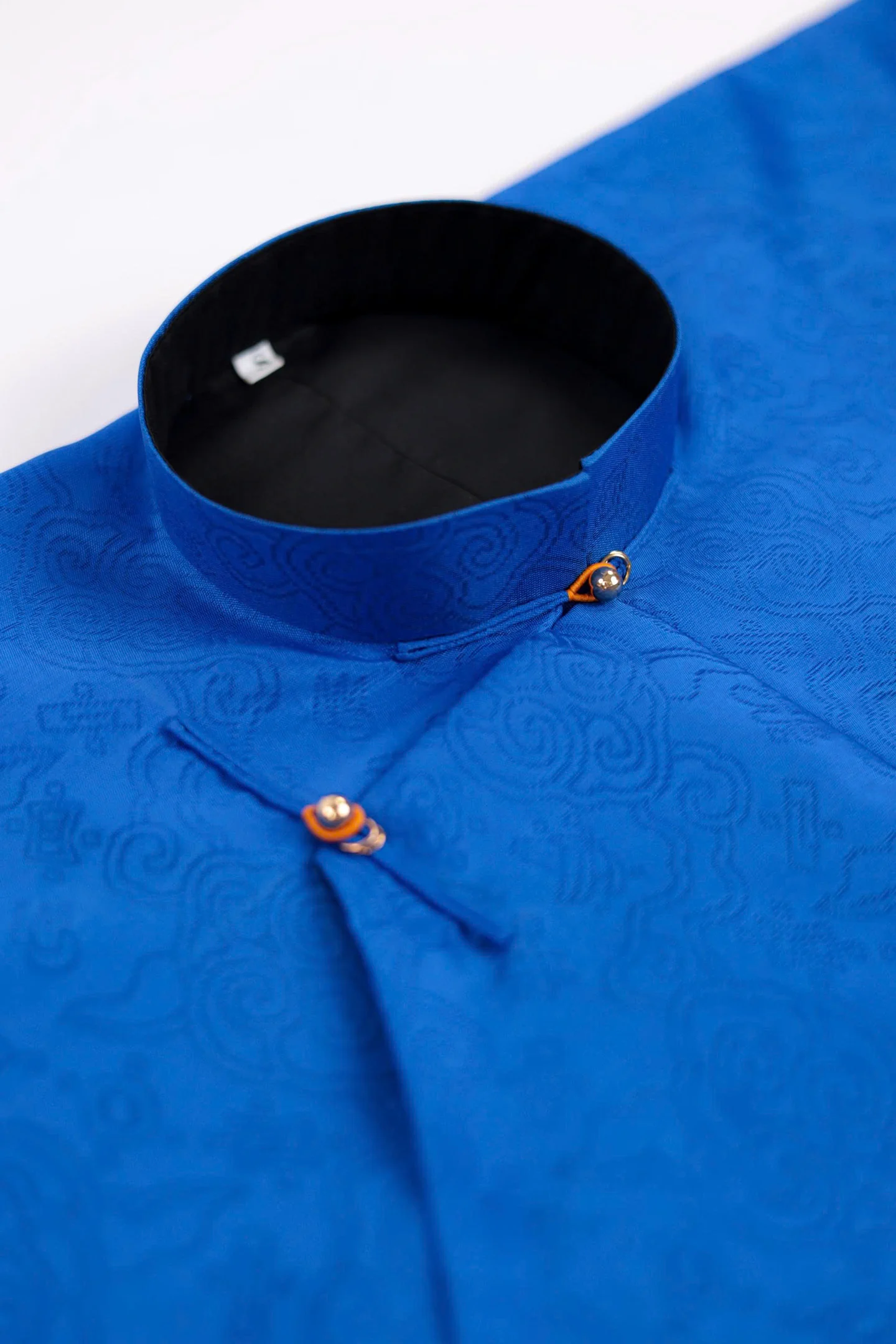 Áo dài ngũ thân Vân Mây