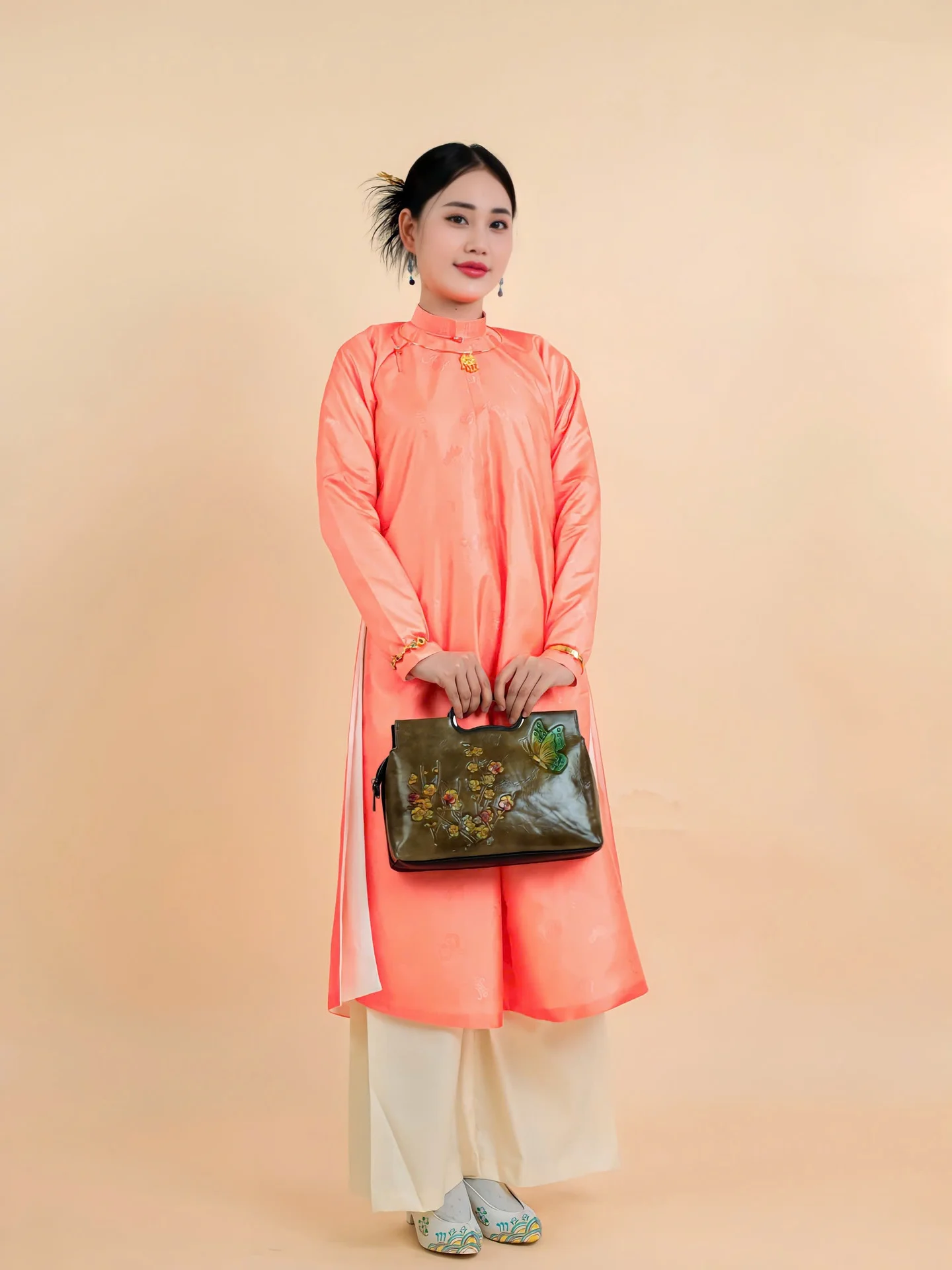 Áo dài ngũ thân Jami