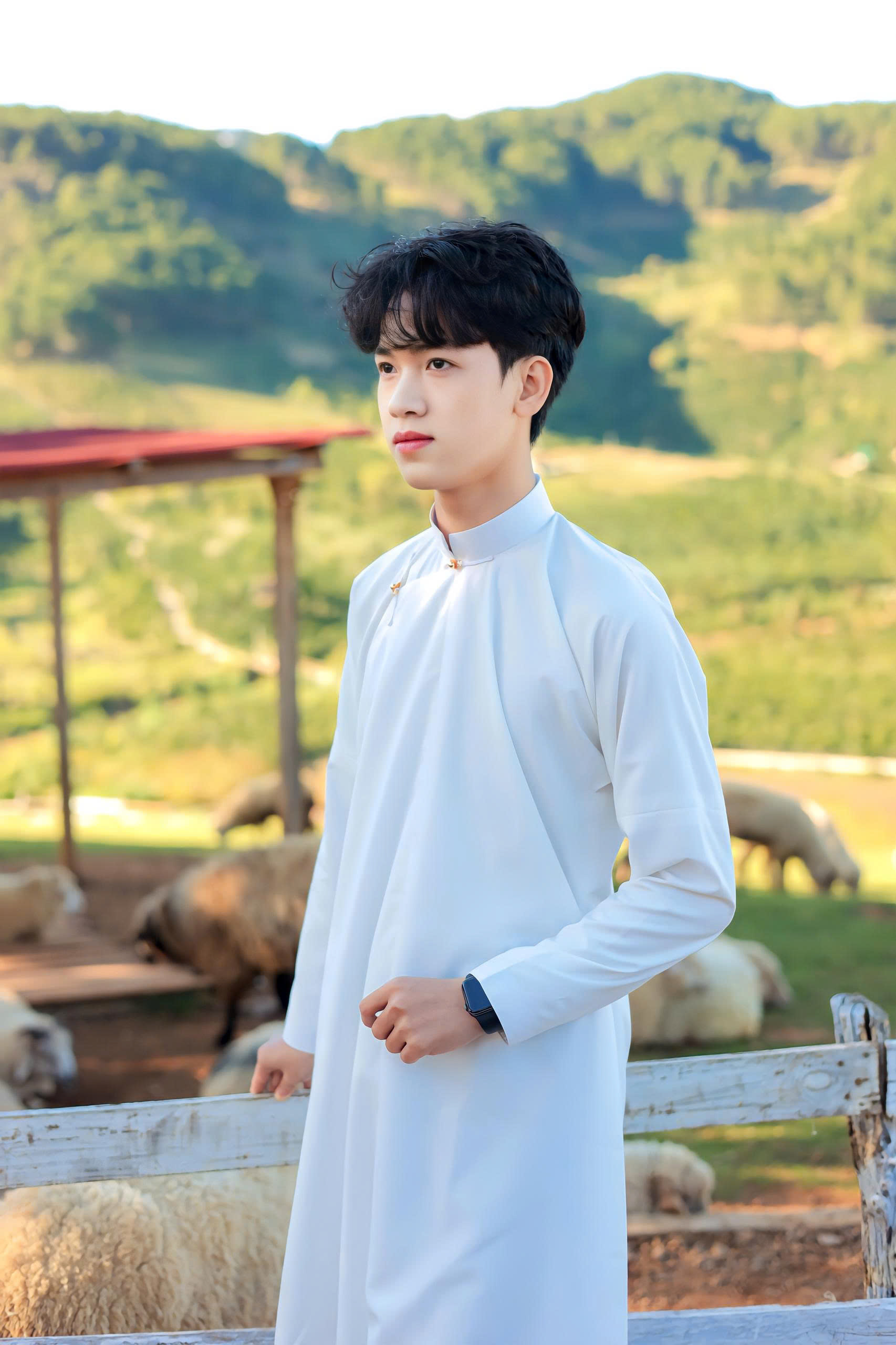 Áo dài Ngũ thân Lót Cổ Đứng