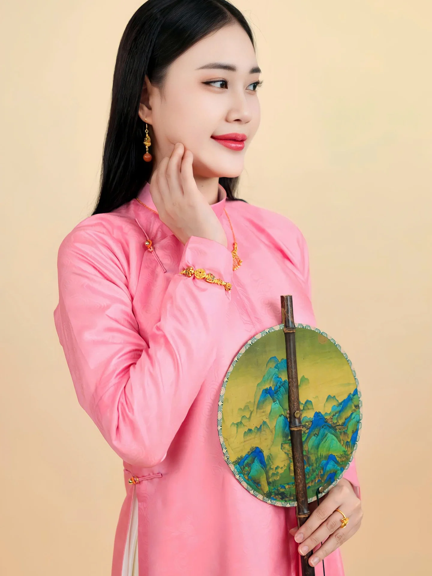 Áo dài ngũ thân Vân Mây