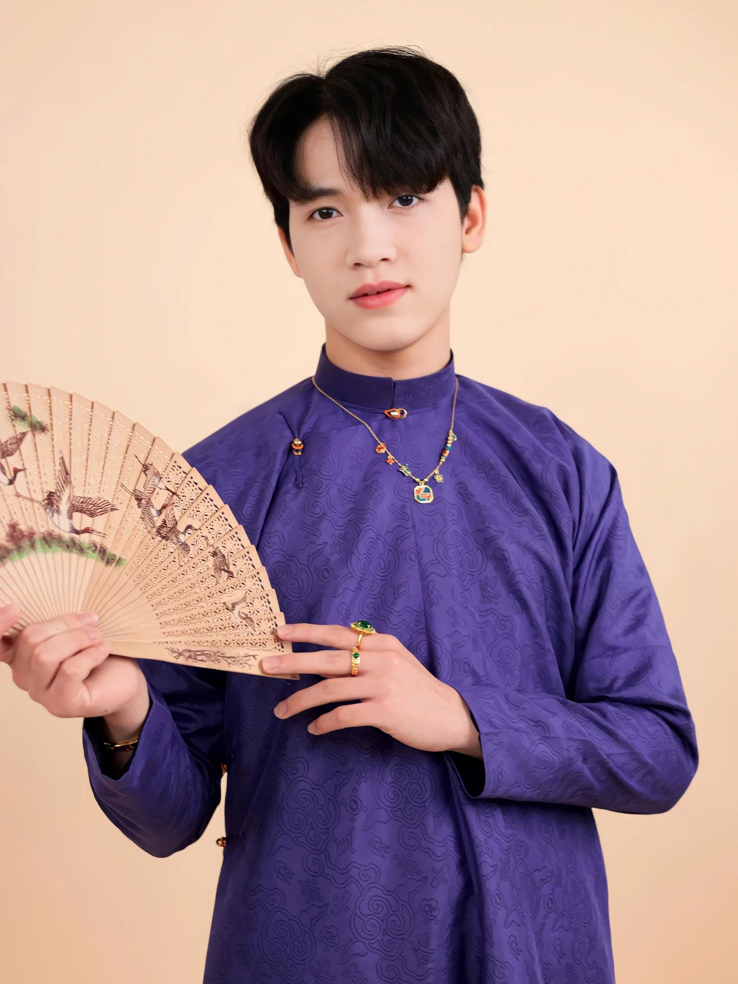 Áo dài ngũ thân Vân Mây