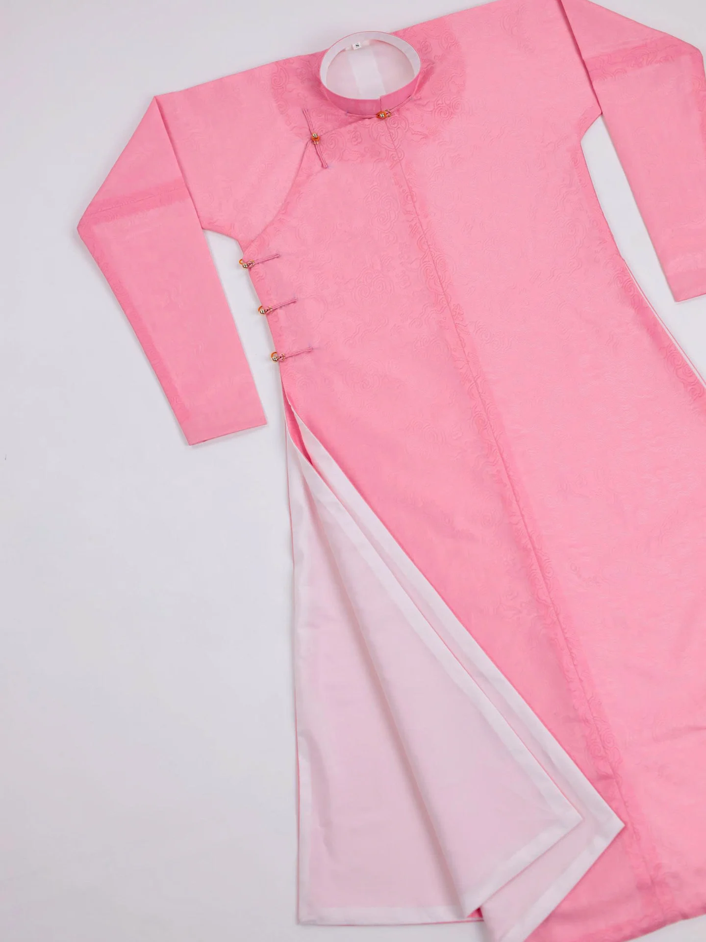 Áo dài ngũ thân Vân Mây