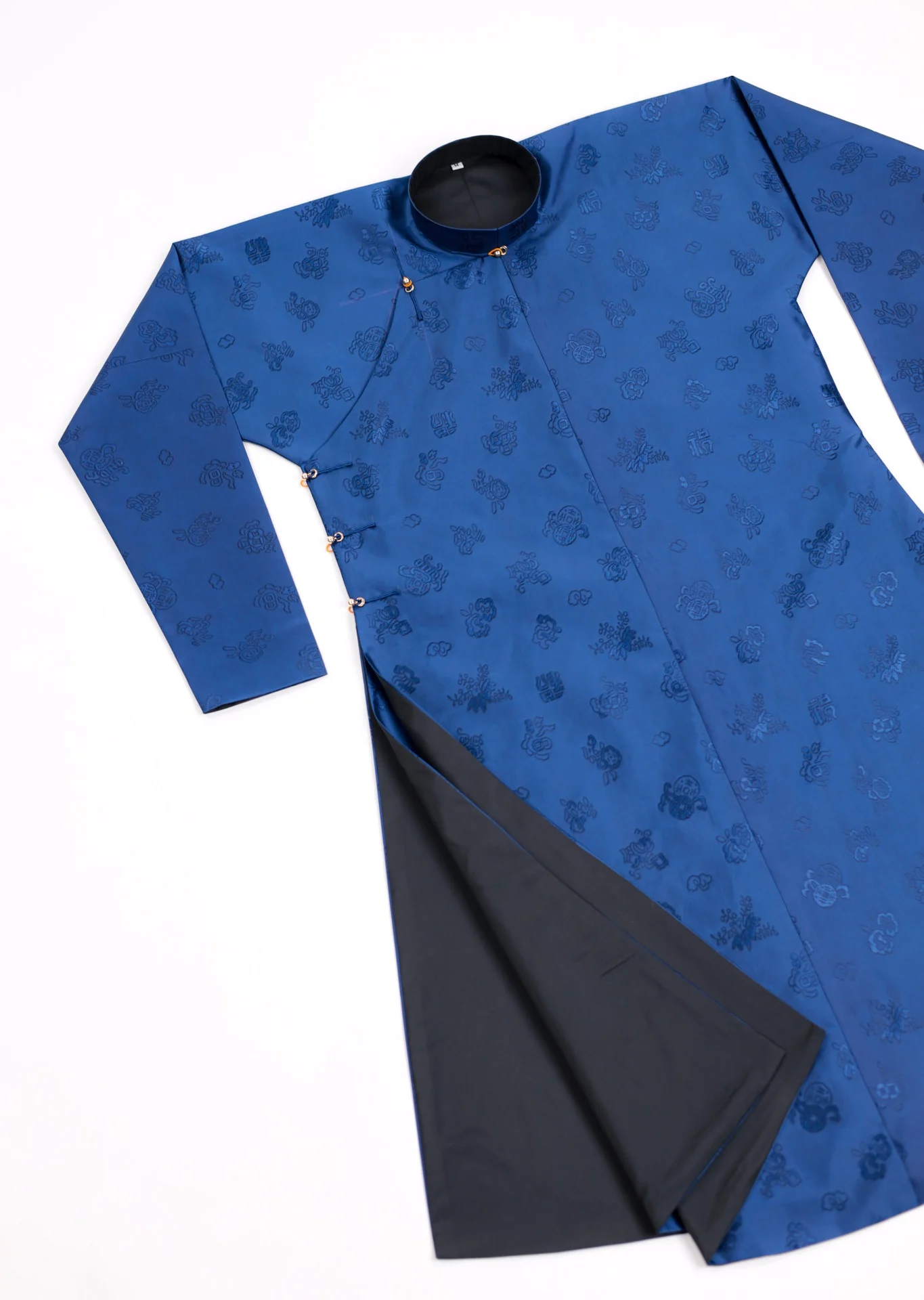 Áo dài ngũ thân Jami