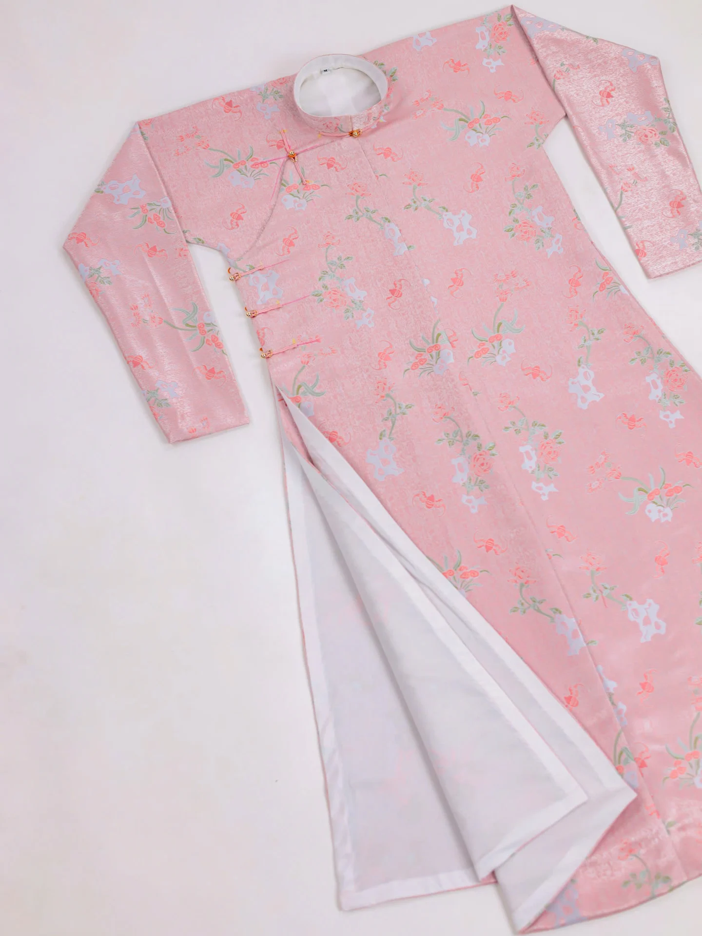 Áo dài ngũ thân Gấm Mẫu Đơn