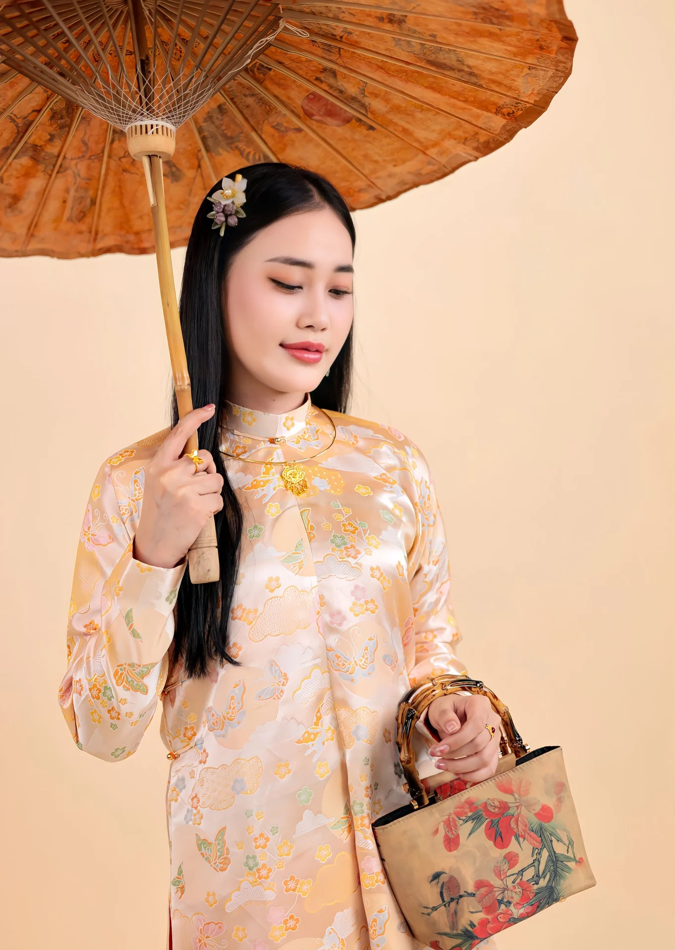 Áo dài ngũ thân Gấm Hồ Điệp