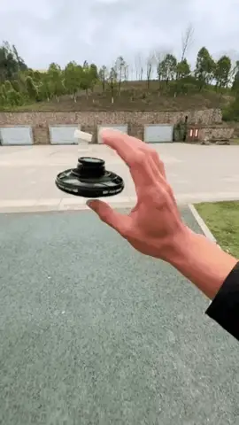 Compact Flying Spinner