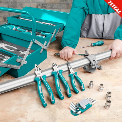 Total 7 Pcs Pliers set with Pump Pliers + High Leverage Combination + Curved Jaw Locking + Long Nose Locking 